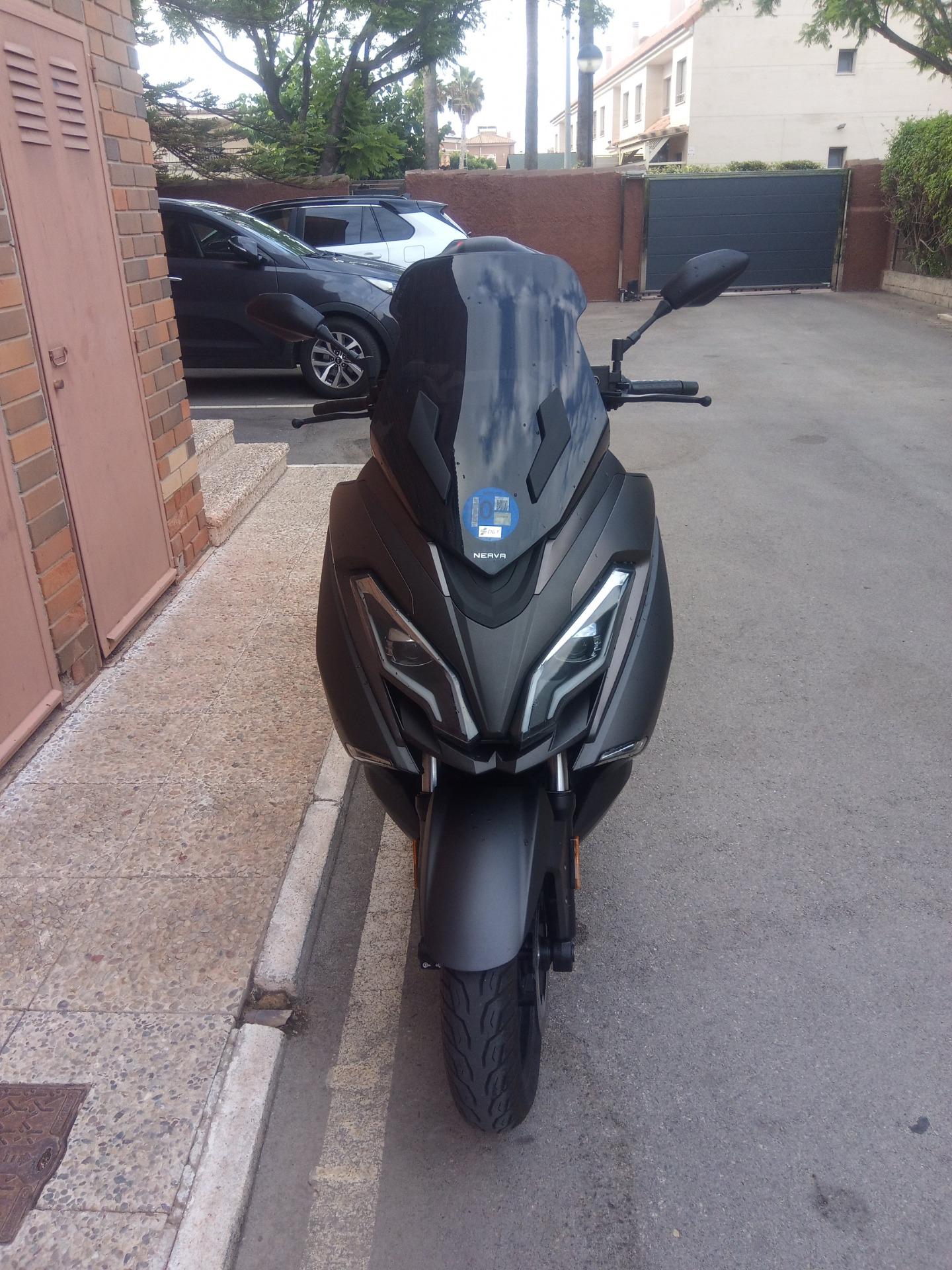 Foto 4 de Scooter Electrica Nerva Exe