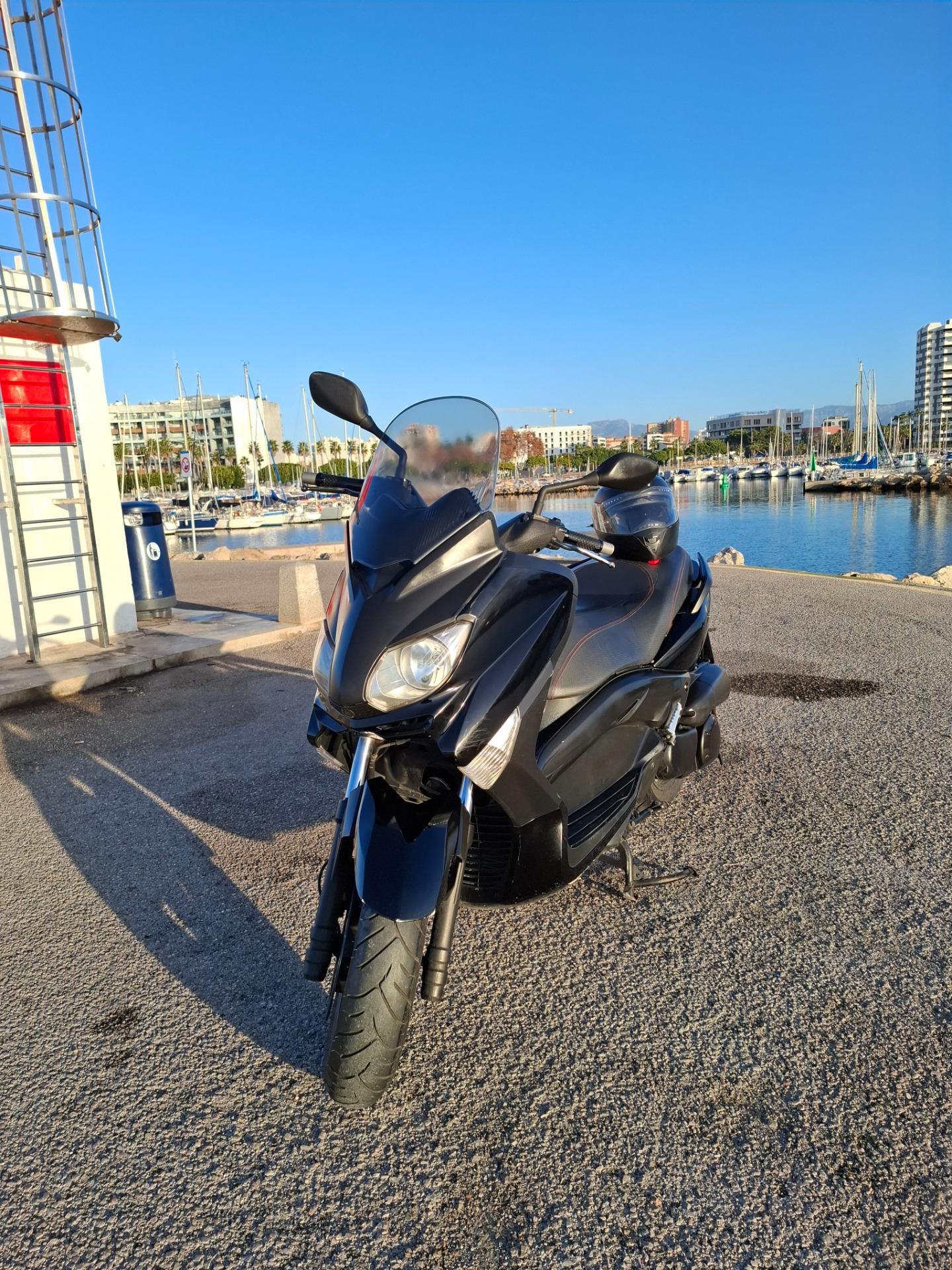 Foto 4 de Yamaha xmax 250 