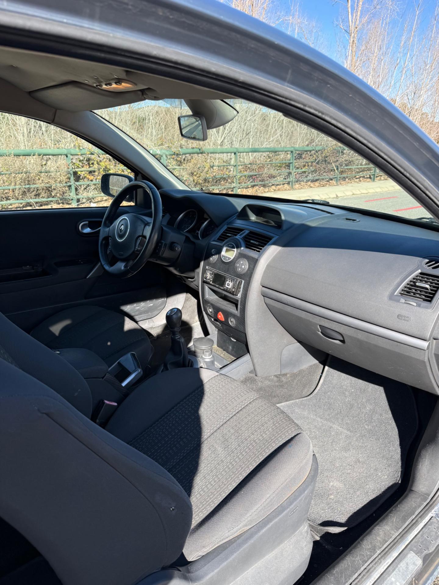 Foto 6 de Renault megane 3p 1.5dci 105cv 2007
