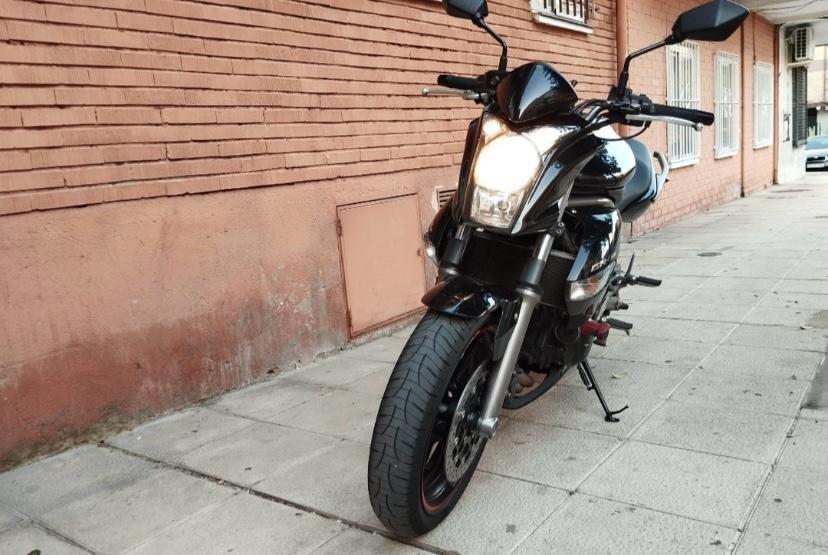 Foto 5 de Kawasaki Er6n