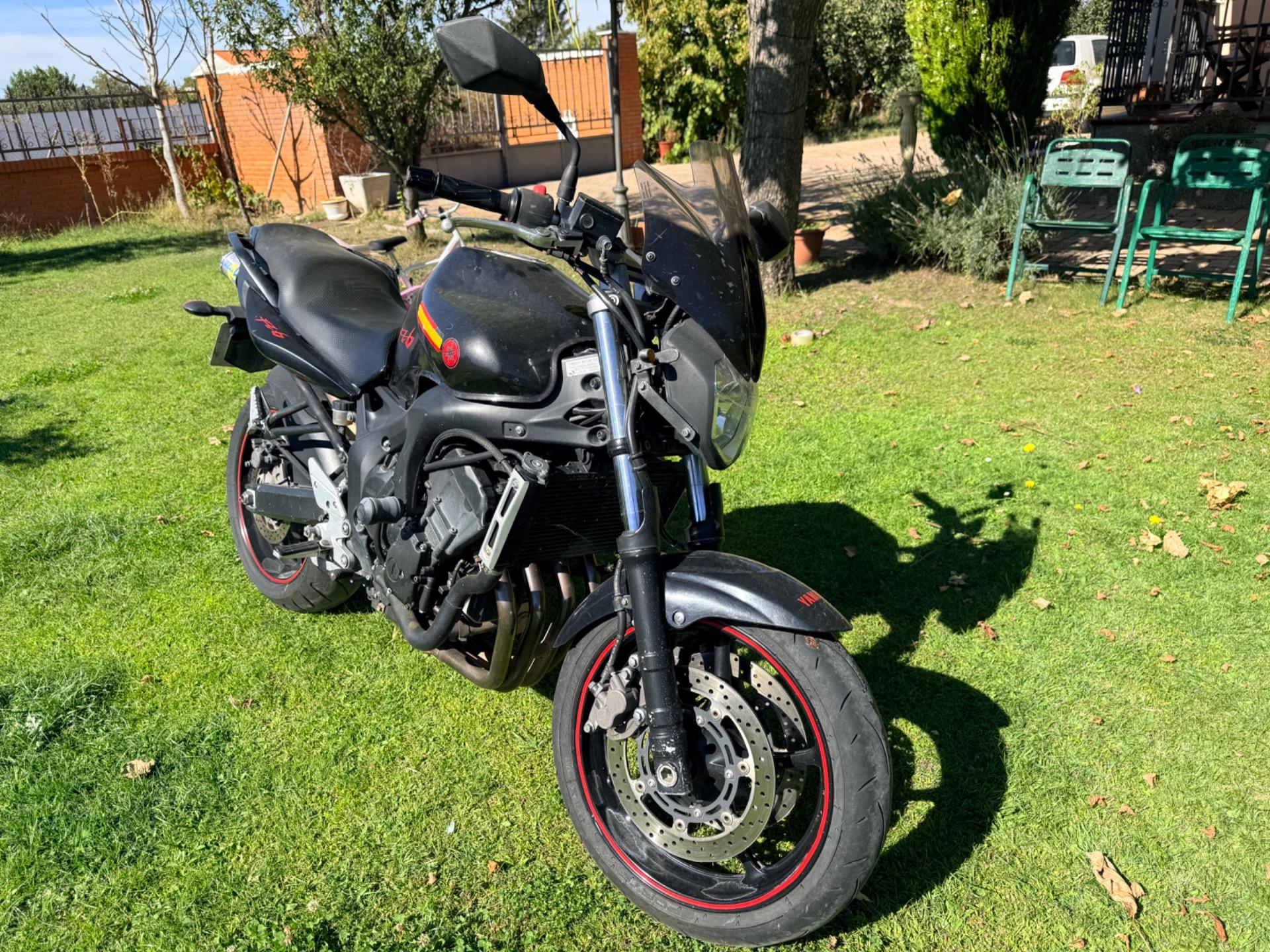 Foto 3 de Yamaha FZ6-N (600 cc)
