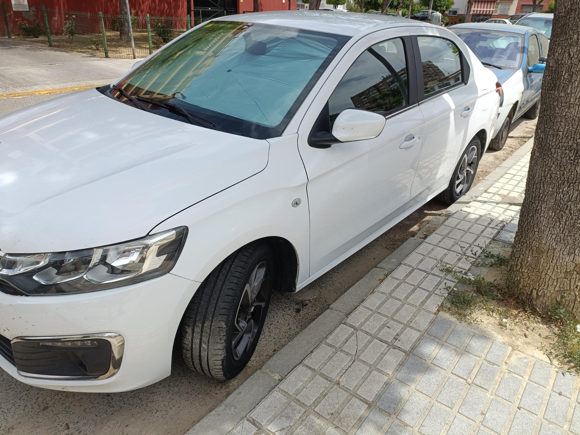 Foto 2 de Coche por furgoneta o monovolumen 