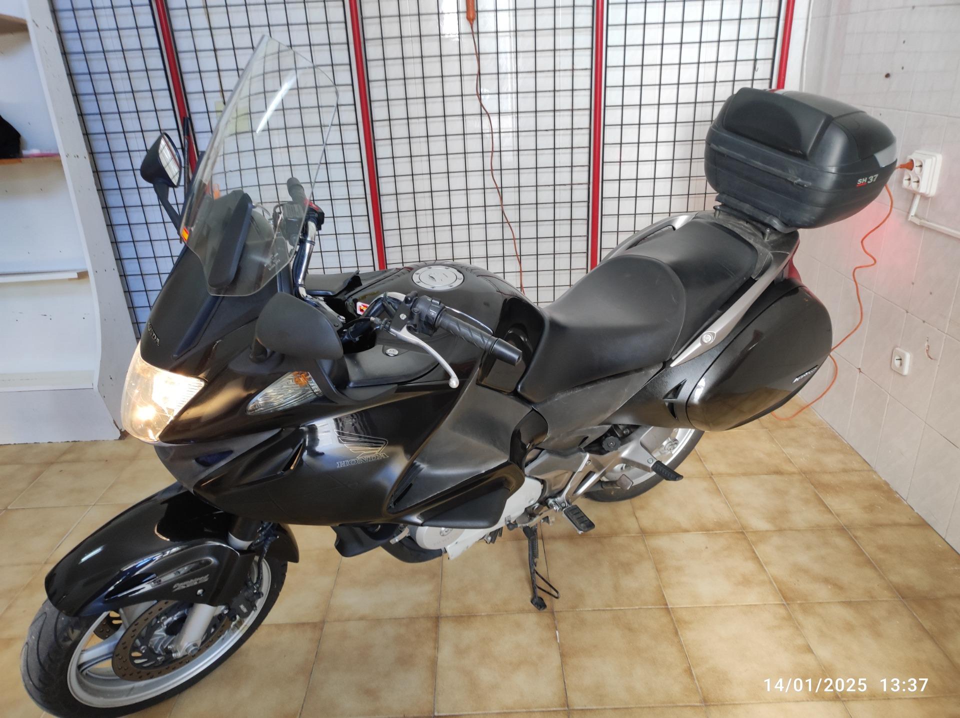 Foto 2 de Honda deuville 700abs🛵