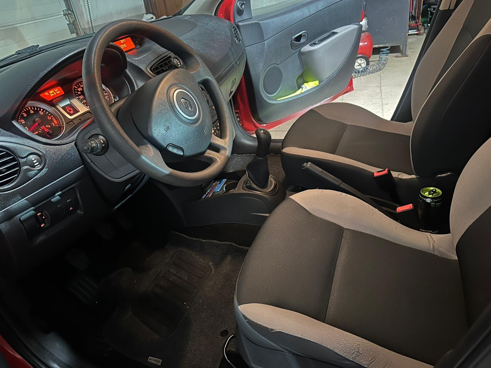 Foto 3 de Cambio Clio 1.2 gasolina 