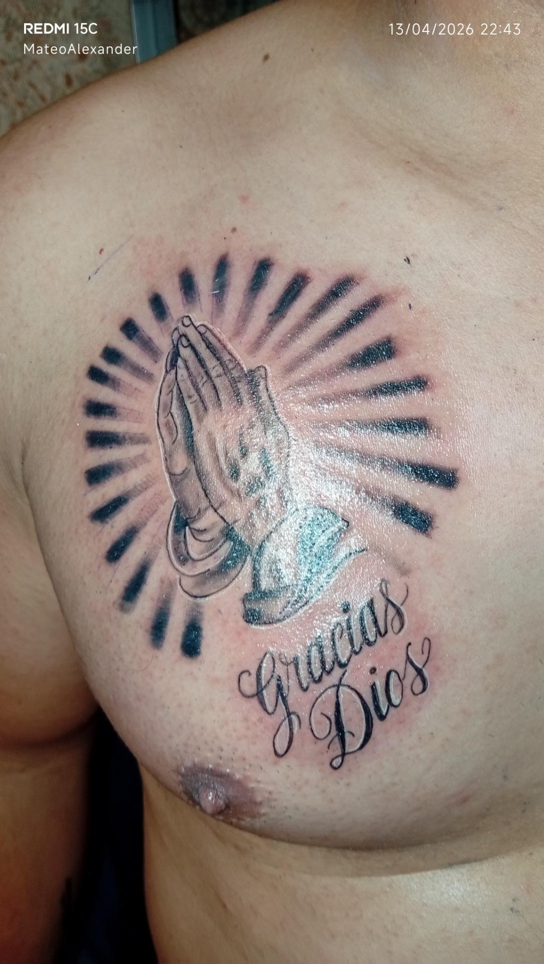 Foto 3 de cxambio tatuajes por objetos  o intercambio de servicios o vehiculo