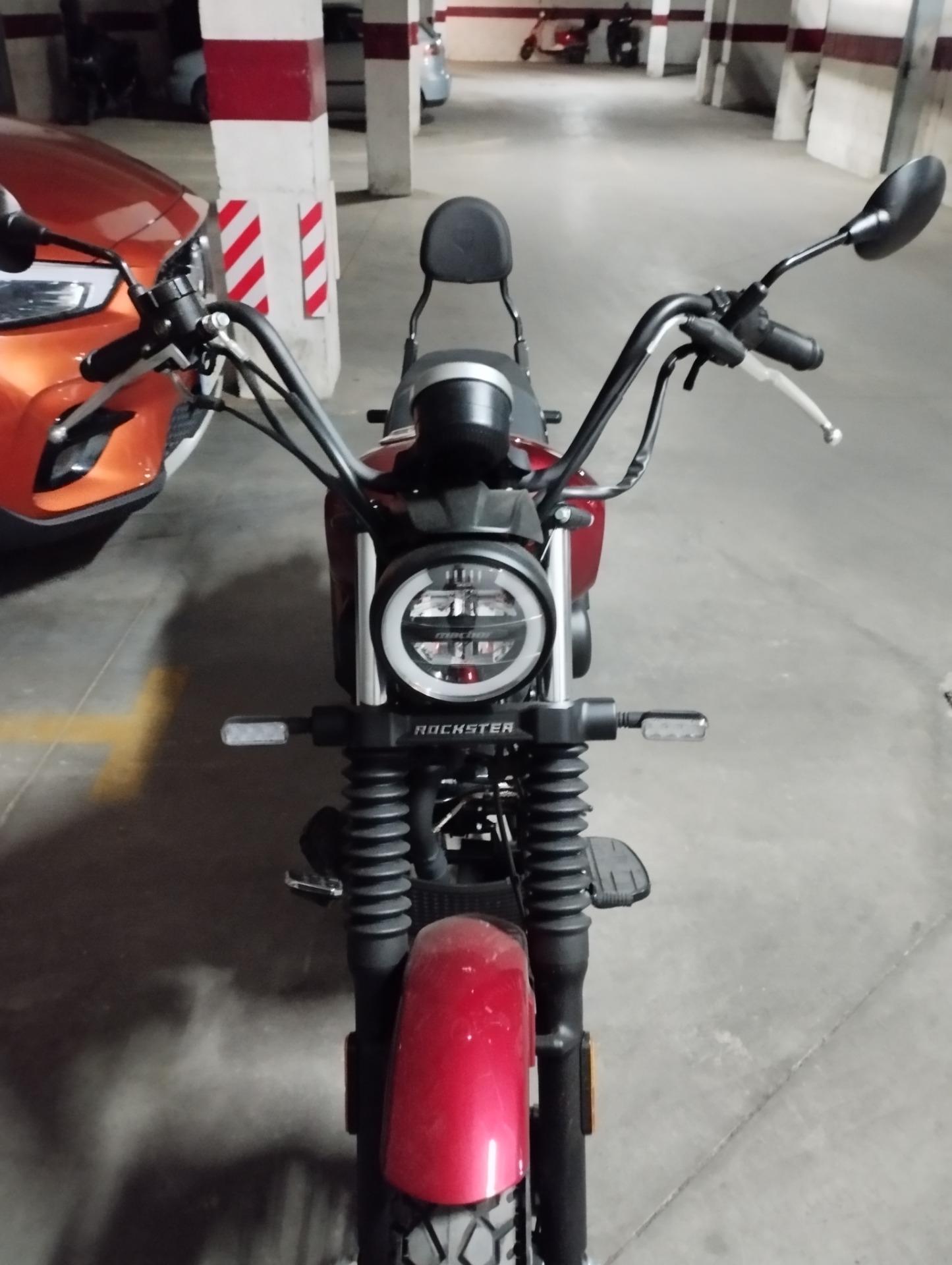 Foto 3 de Moto de 125 por otro modeló 