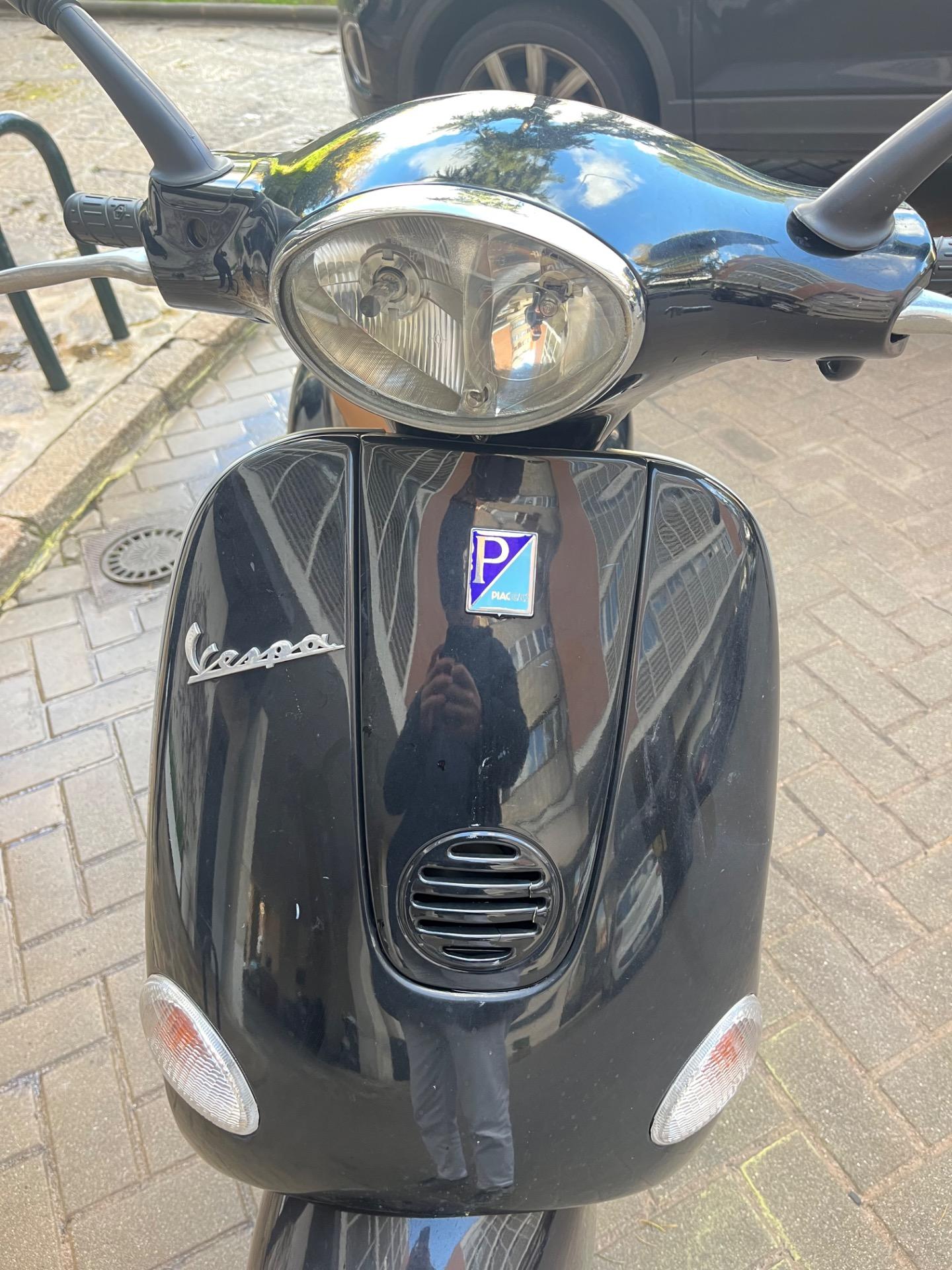 Foto 2 de Moto Vespa 125 ET4 