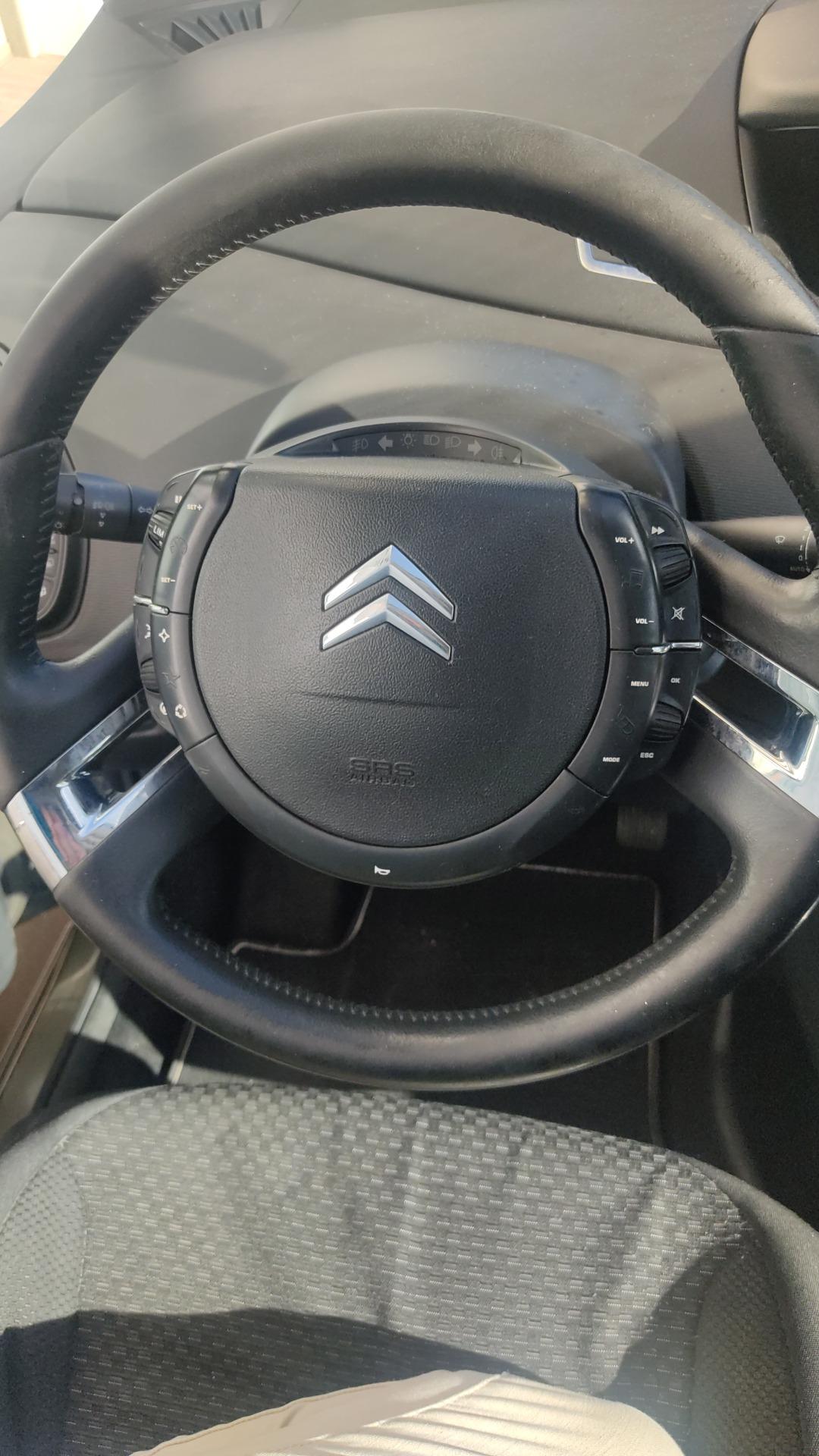 Foto 2 de Citroën C4 gran picaso 7 Plazas seminuevos impecable,sin golpes ni ralladuras por dentro prácticamen