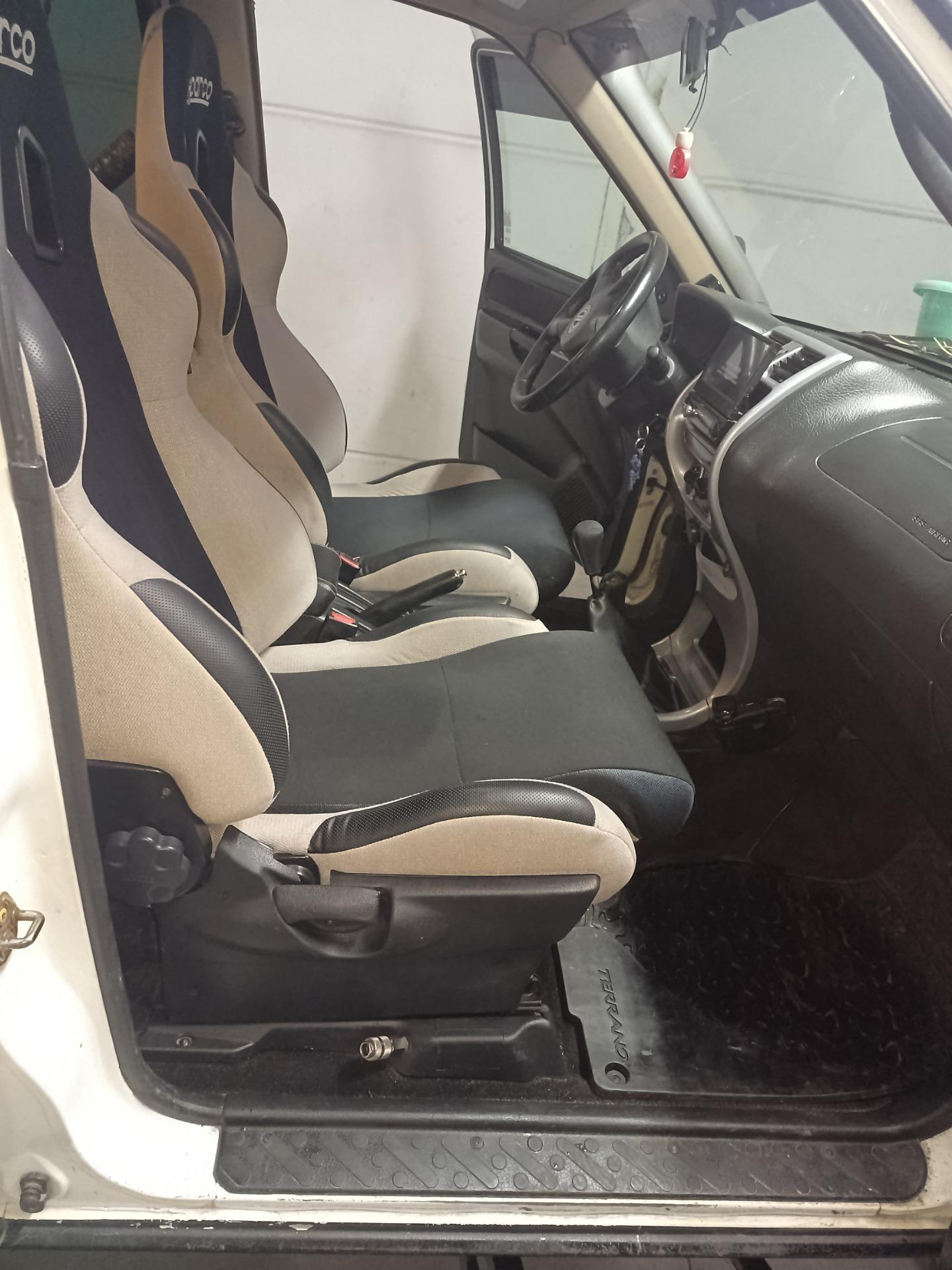 Foto 5 de Nissan terrano 2 