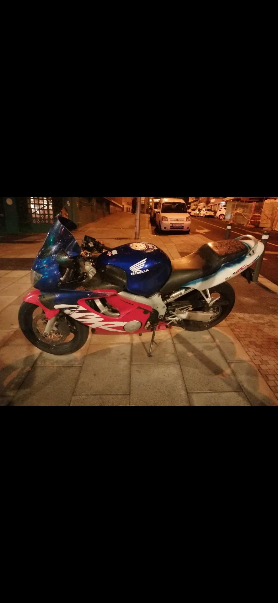 Foto 4 de Honda cbr600f para circuitos o karting 