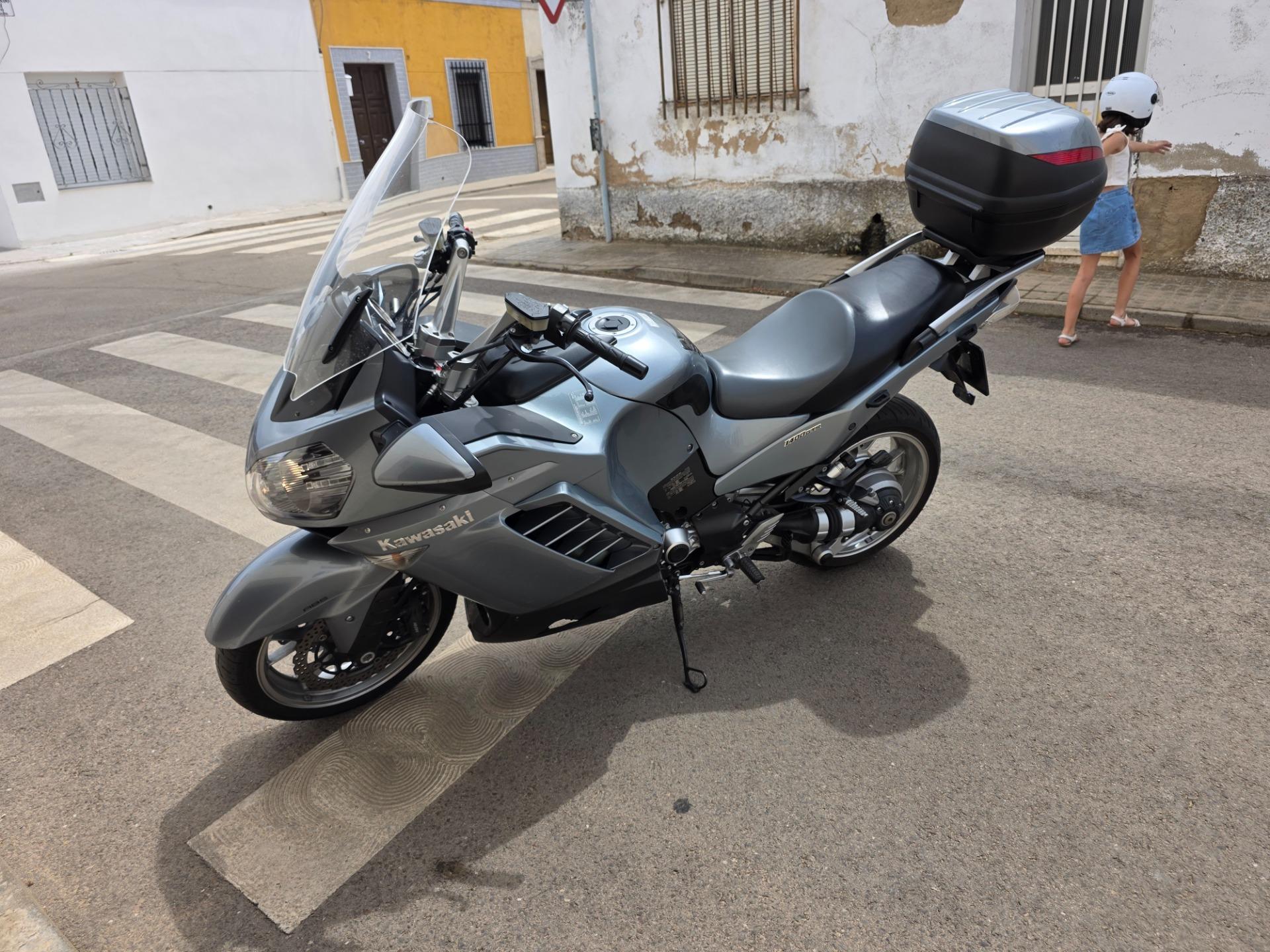 Foto 2 de Kawasaki gtr 1400 2007