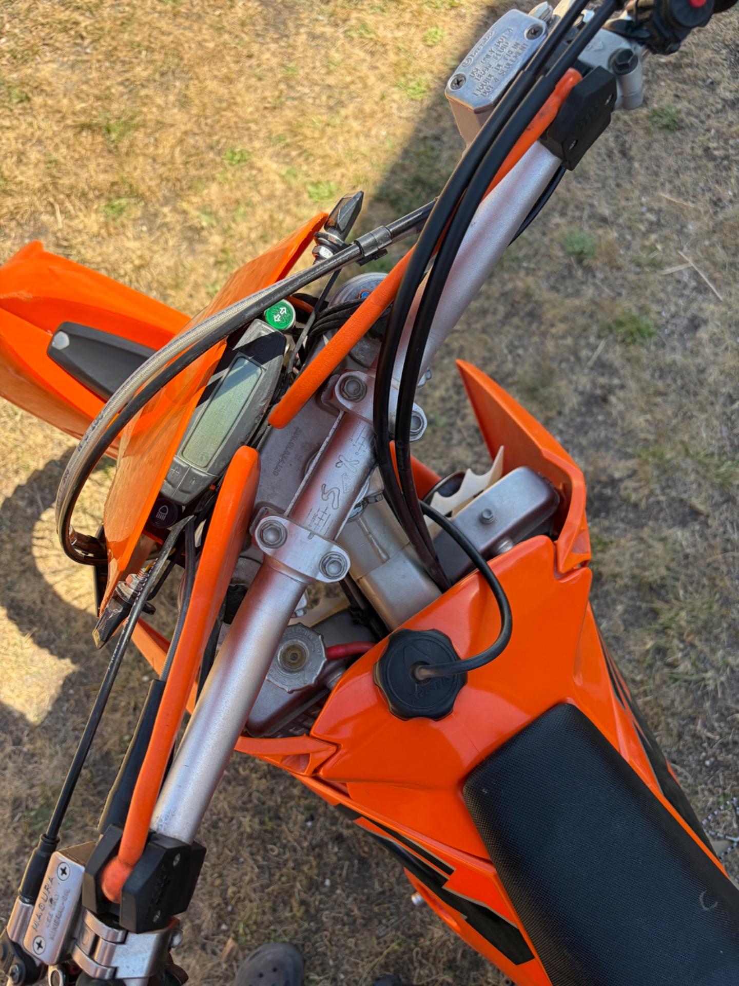Foto 2 de KTM EXC 400 4T 2005 17.800km 