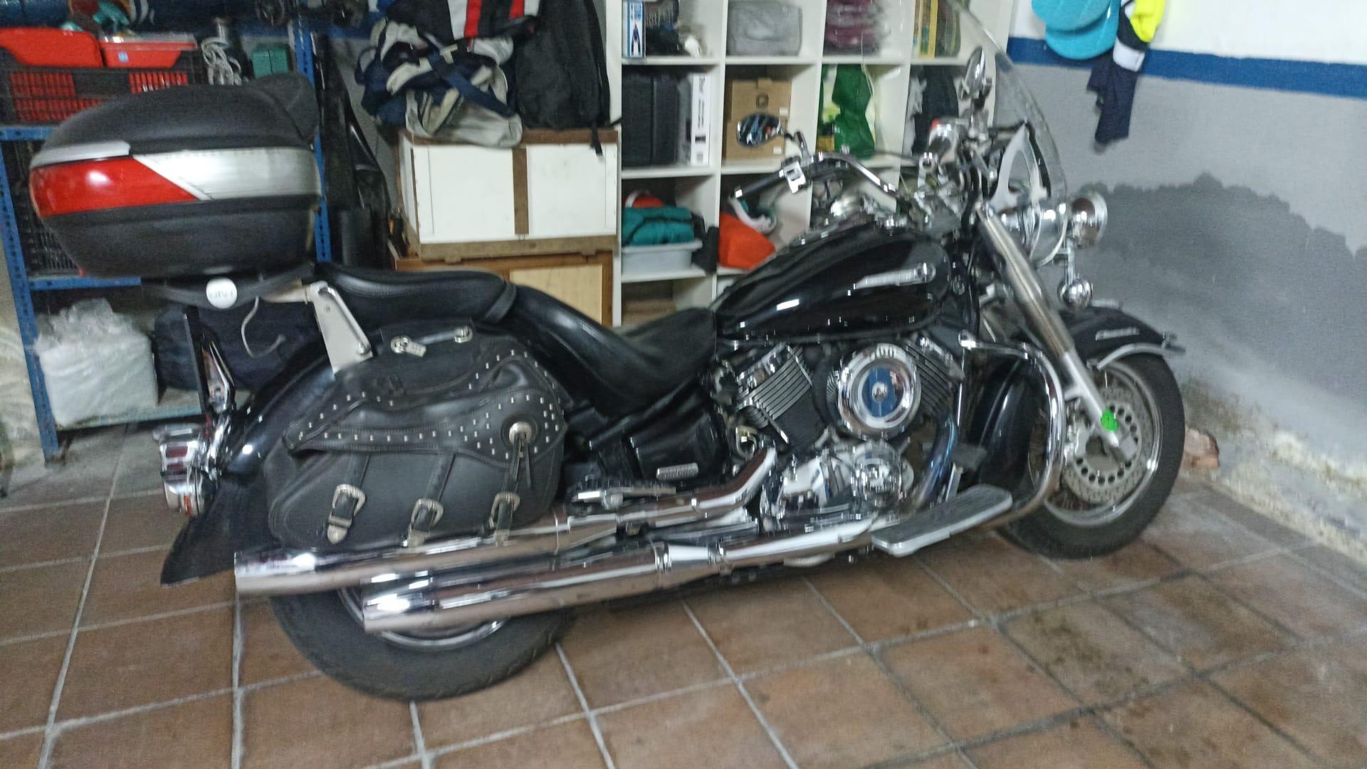 Foto 2 de Yamaha Dragstar 1100 Custom