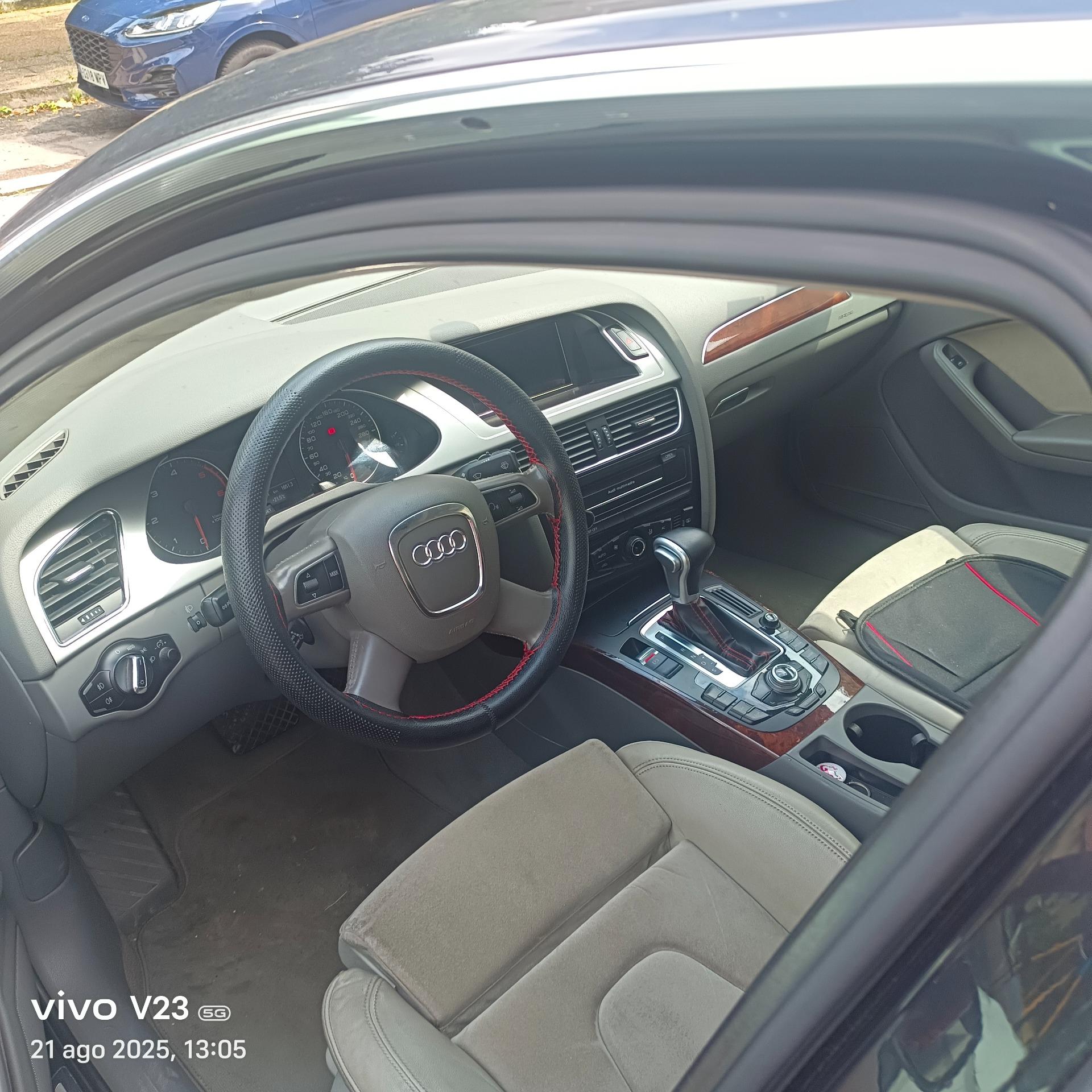 Foto 2 de Audi A4 automático buen estado 2010 KLM 240000 cambio por Audi A5 Q5 mercedes más dinero 