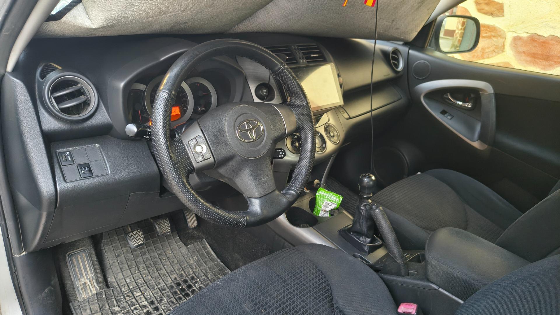 Foto 4 de Toyota Rav4 177