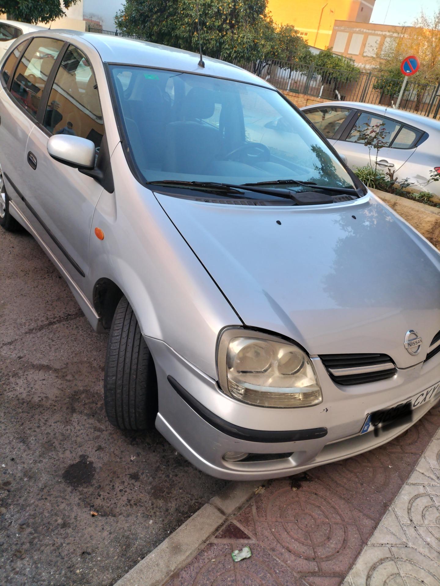 Foto de Nissan almera Tino dci 