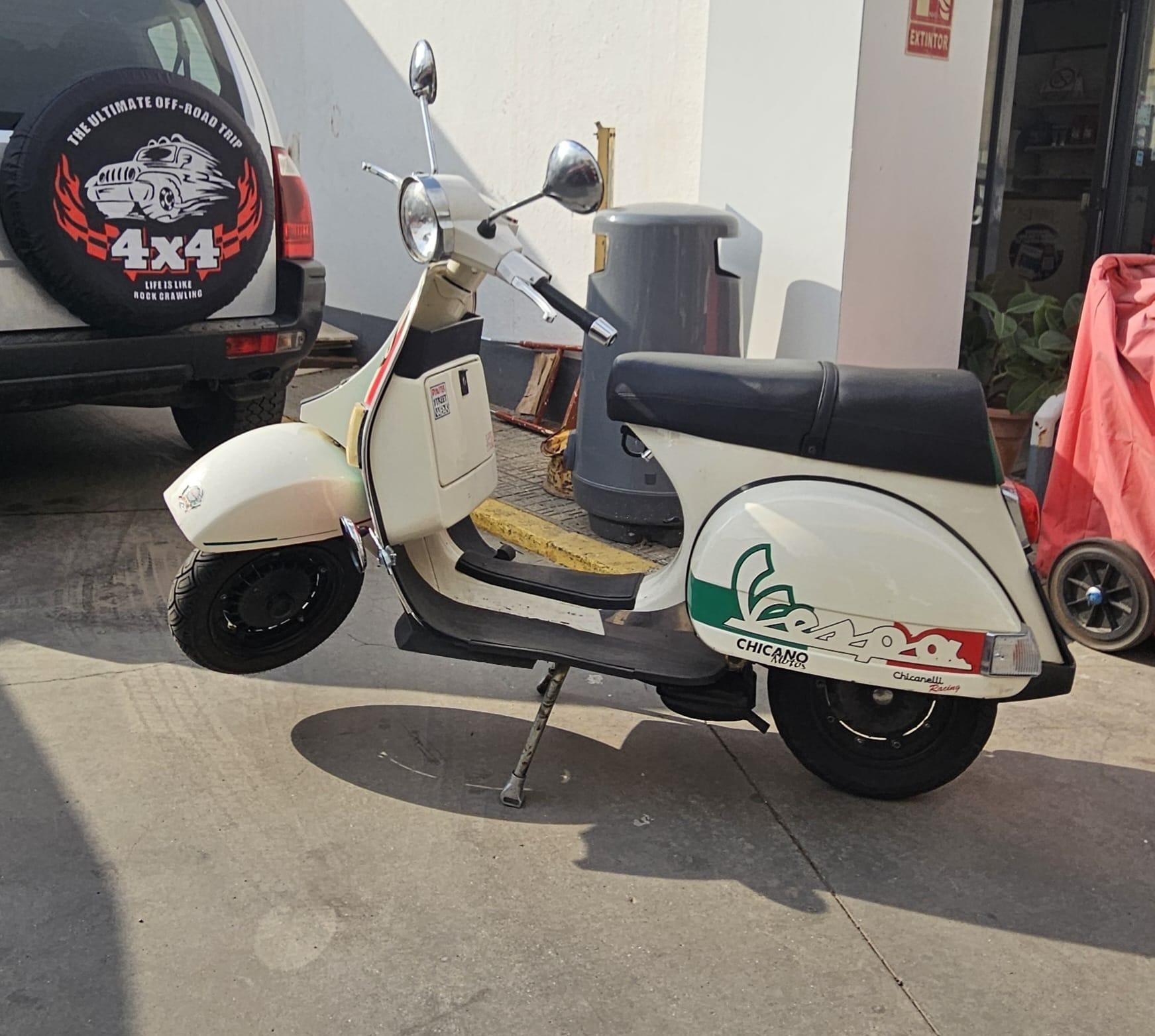 Foto 2 de VESPA 200 AÑO 1990