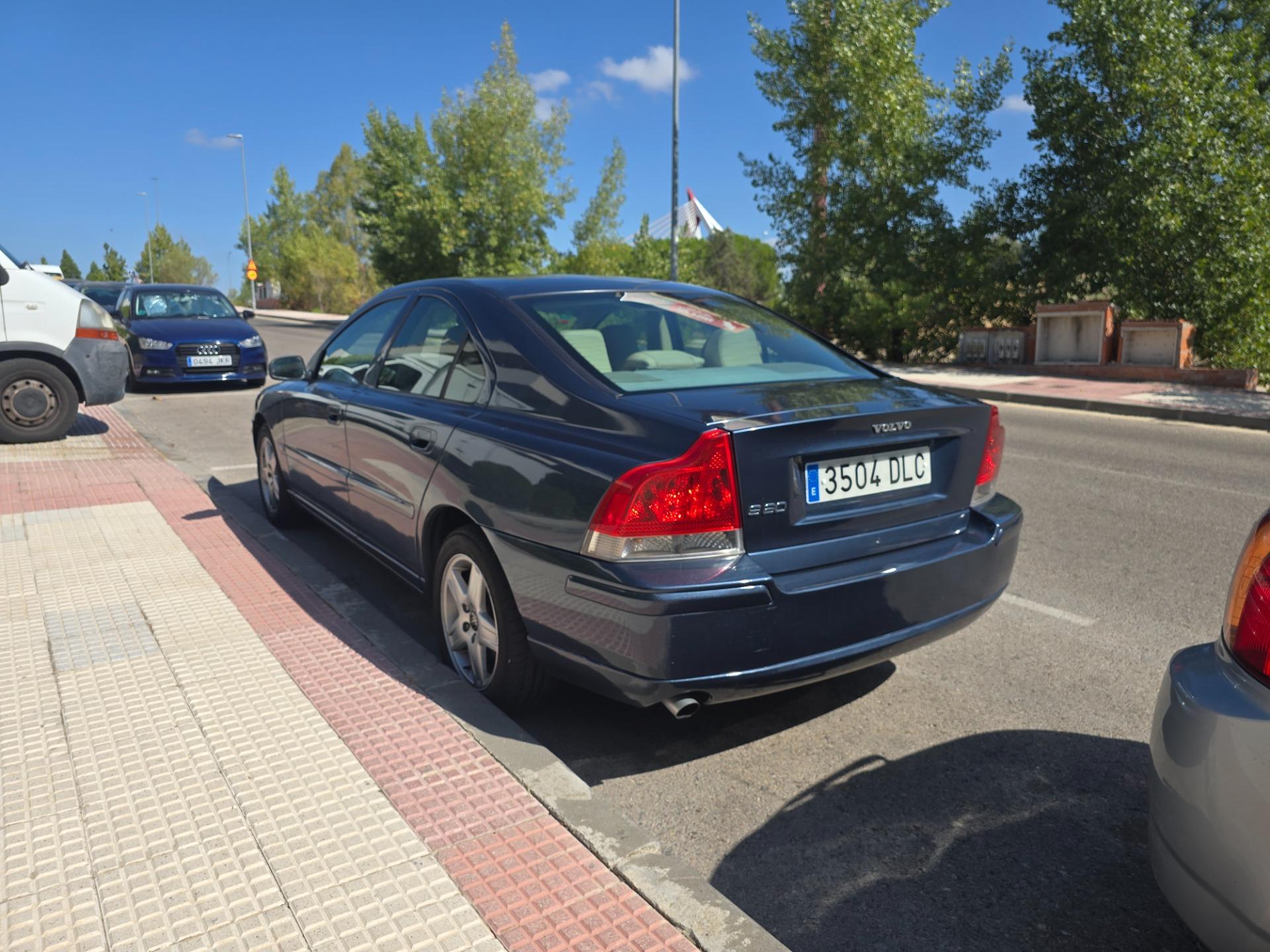 Foto 3 de Volvo s60 2.4i