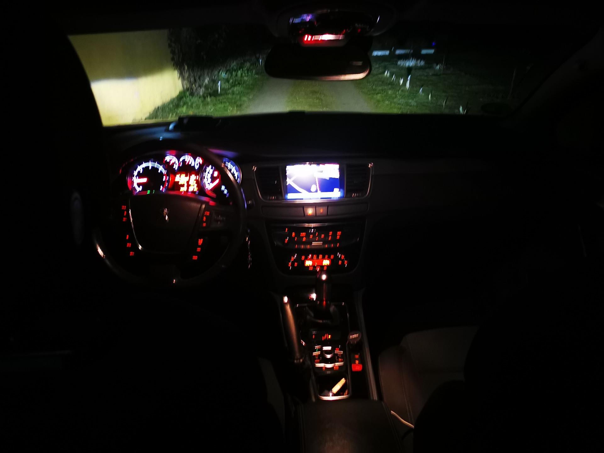 Foto 8 de Peugeot 508 e hdi SW 2011