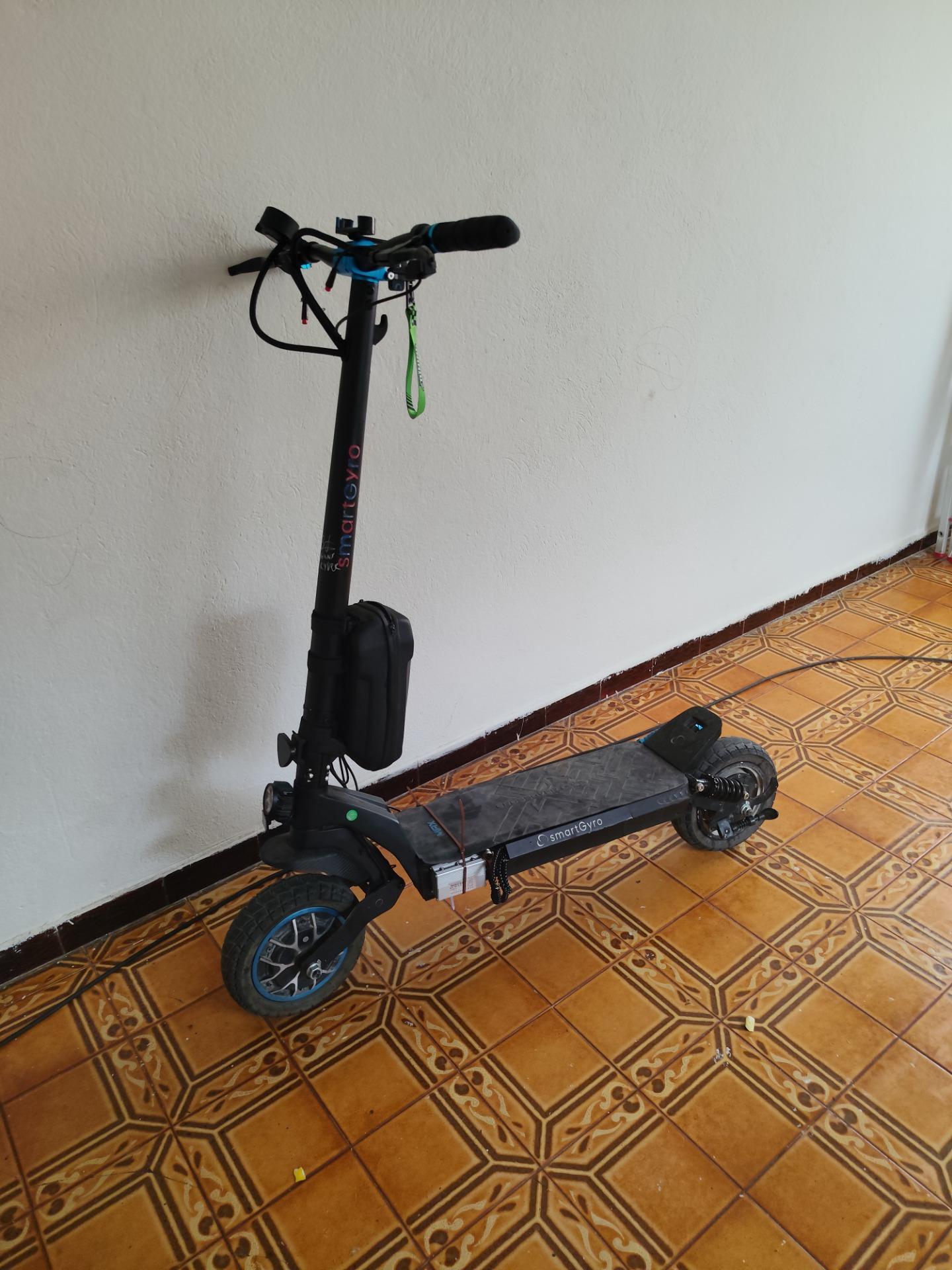 Foto 2 de Patinete smartgyro dual motor 48v 30ah jp max kh70 25limitado