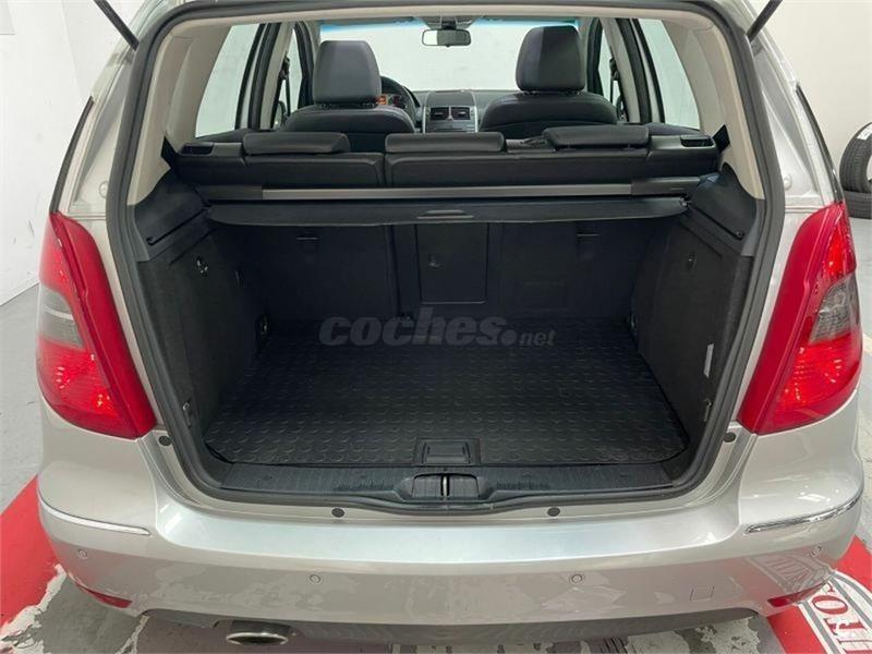 Foto 9 de MERCEDES CLASE A 200 Diesel 