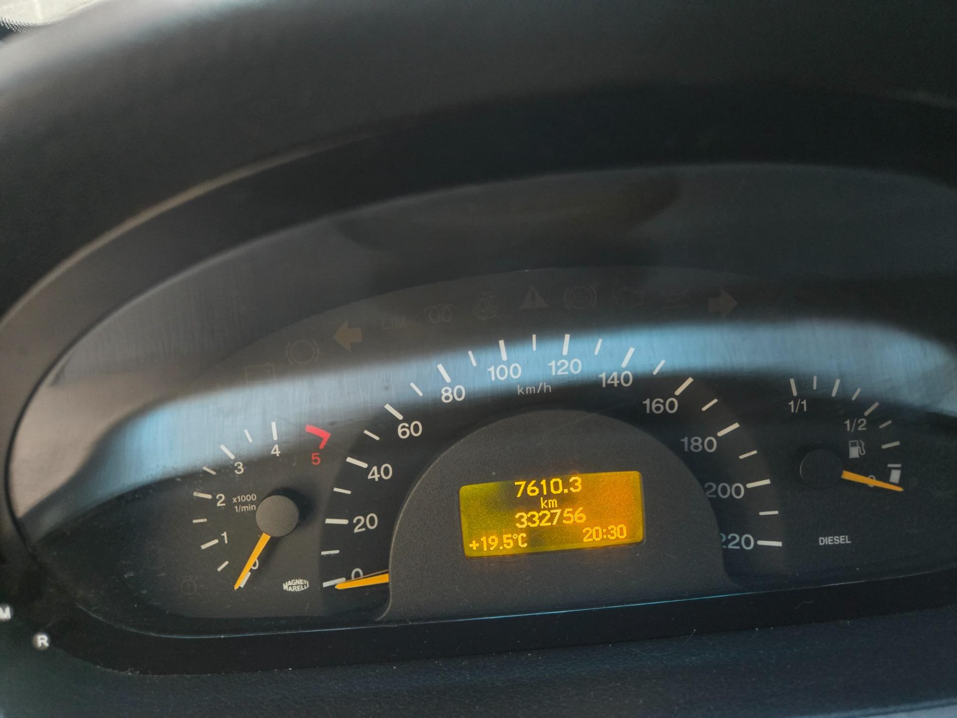 Foto 2 de Mercedes viano  2.2 del 2006