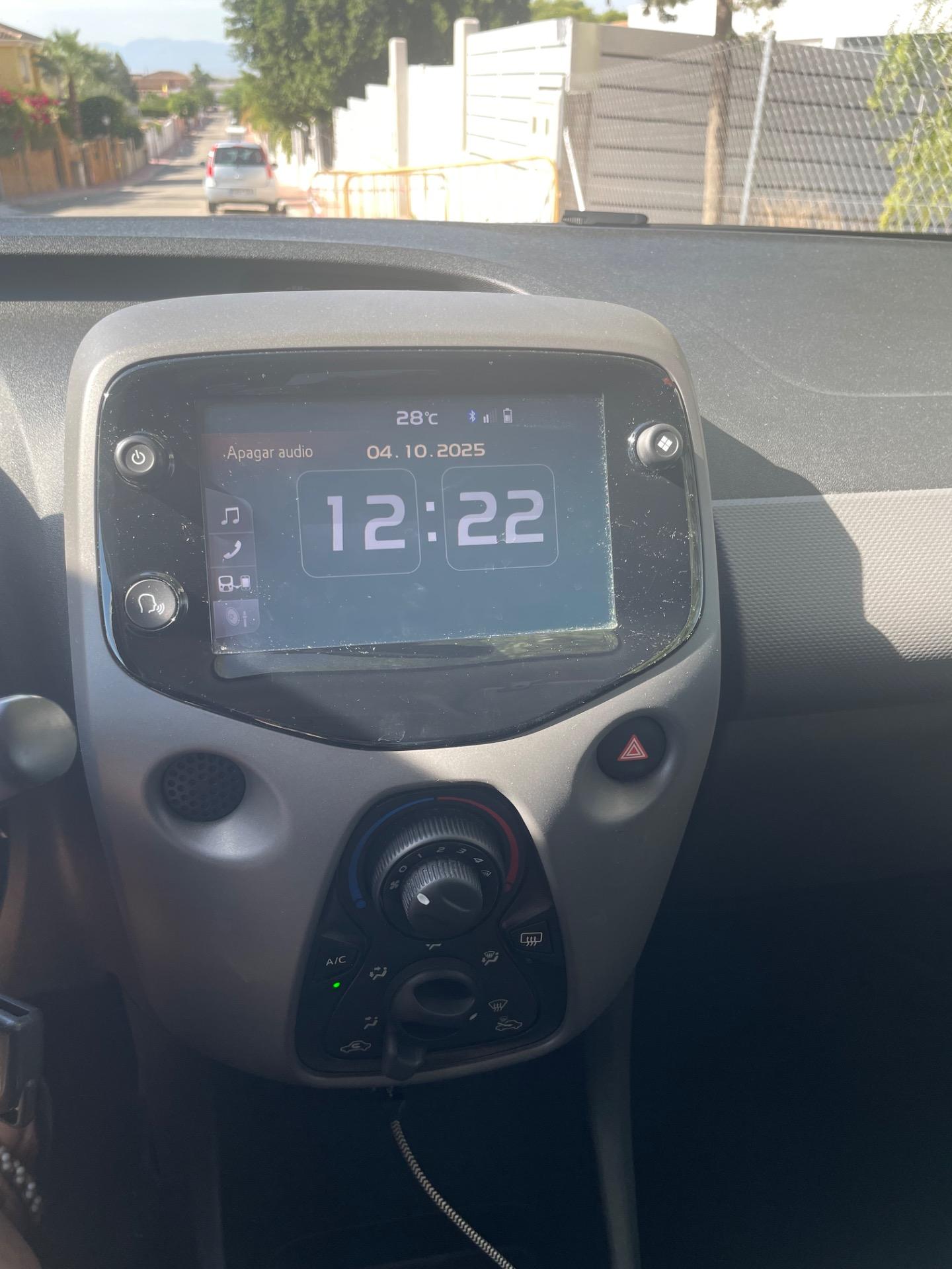 Foto 3 de Coche Peugeot 108 año 2020