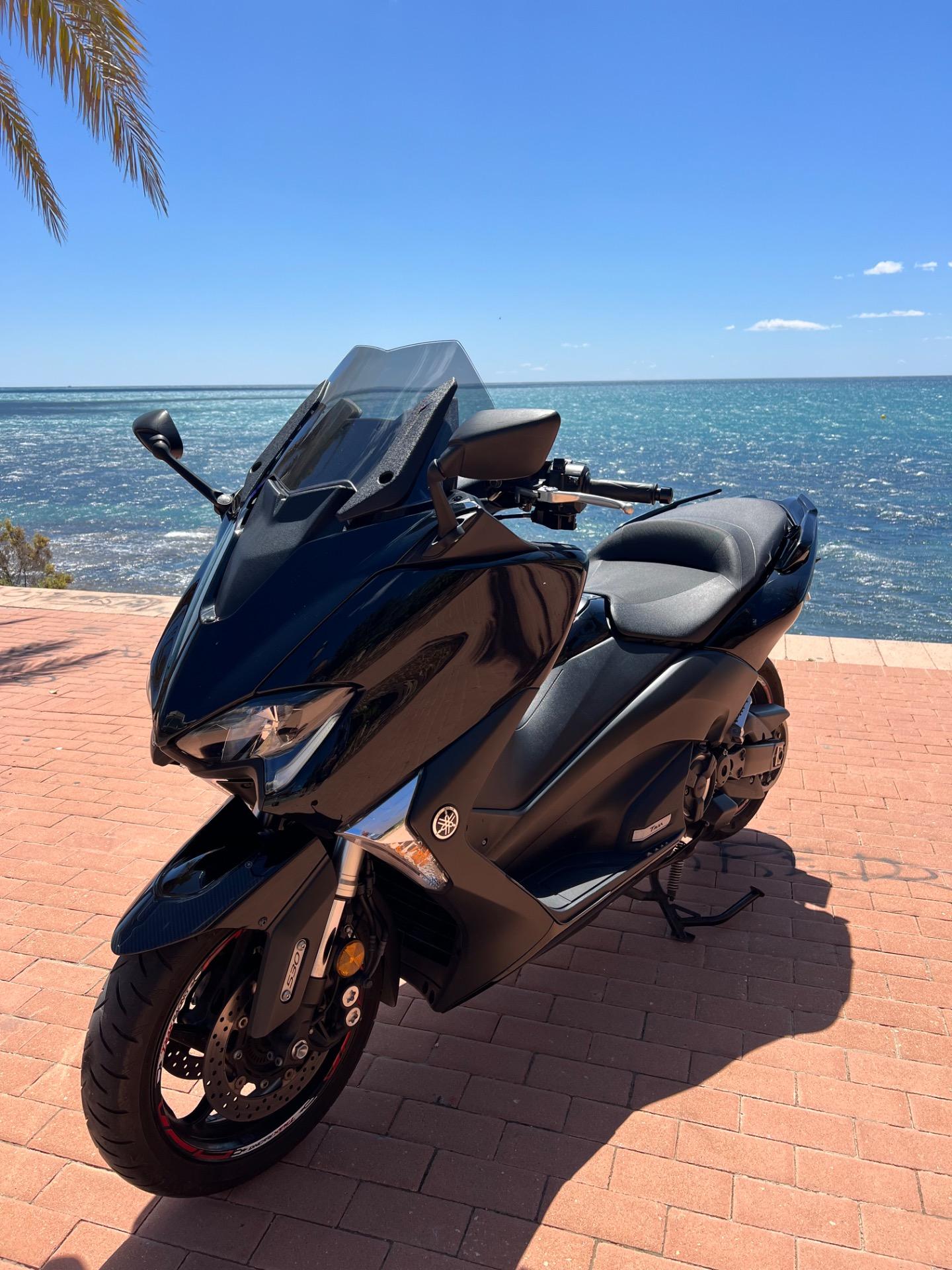 Foto de Yamaha T-Max 530sx del 2018 34 mil km 