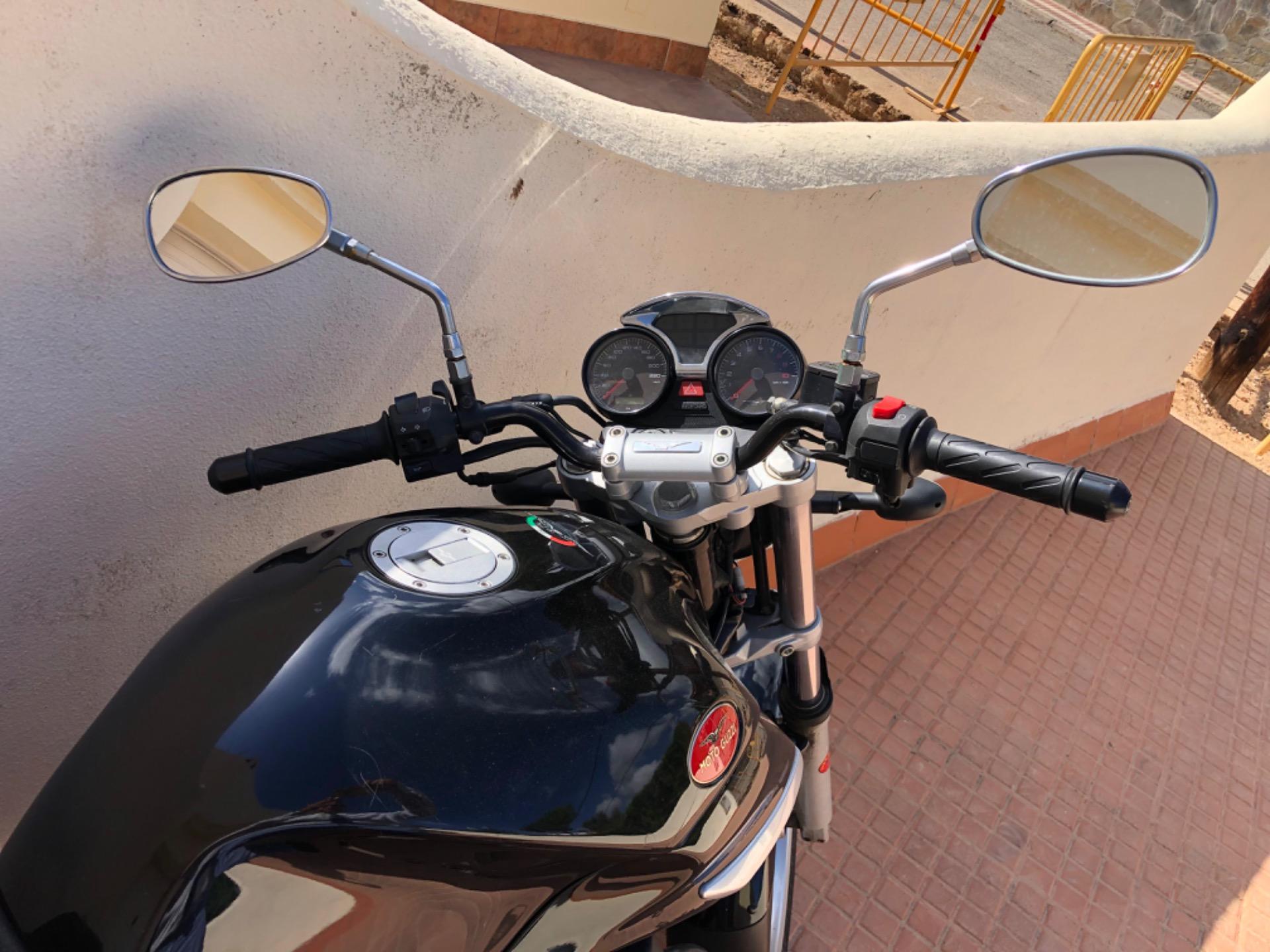 Foto 5 de Moto Guzzi breva 750  del 2006  23.000km  