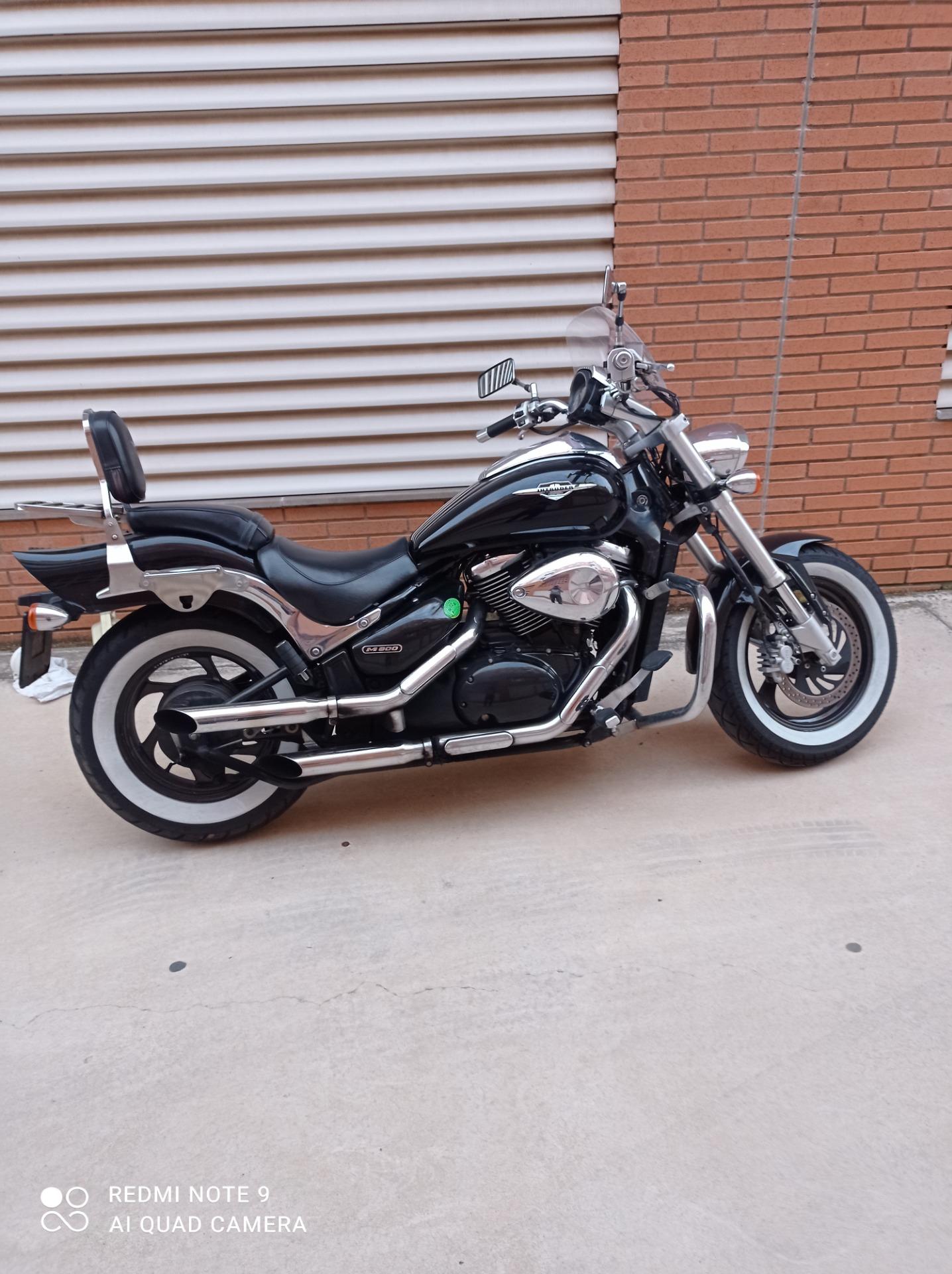 Foto de Intruder m800 por moto de cross