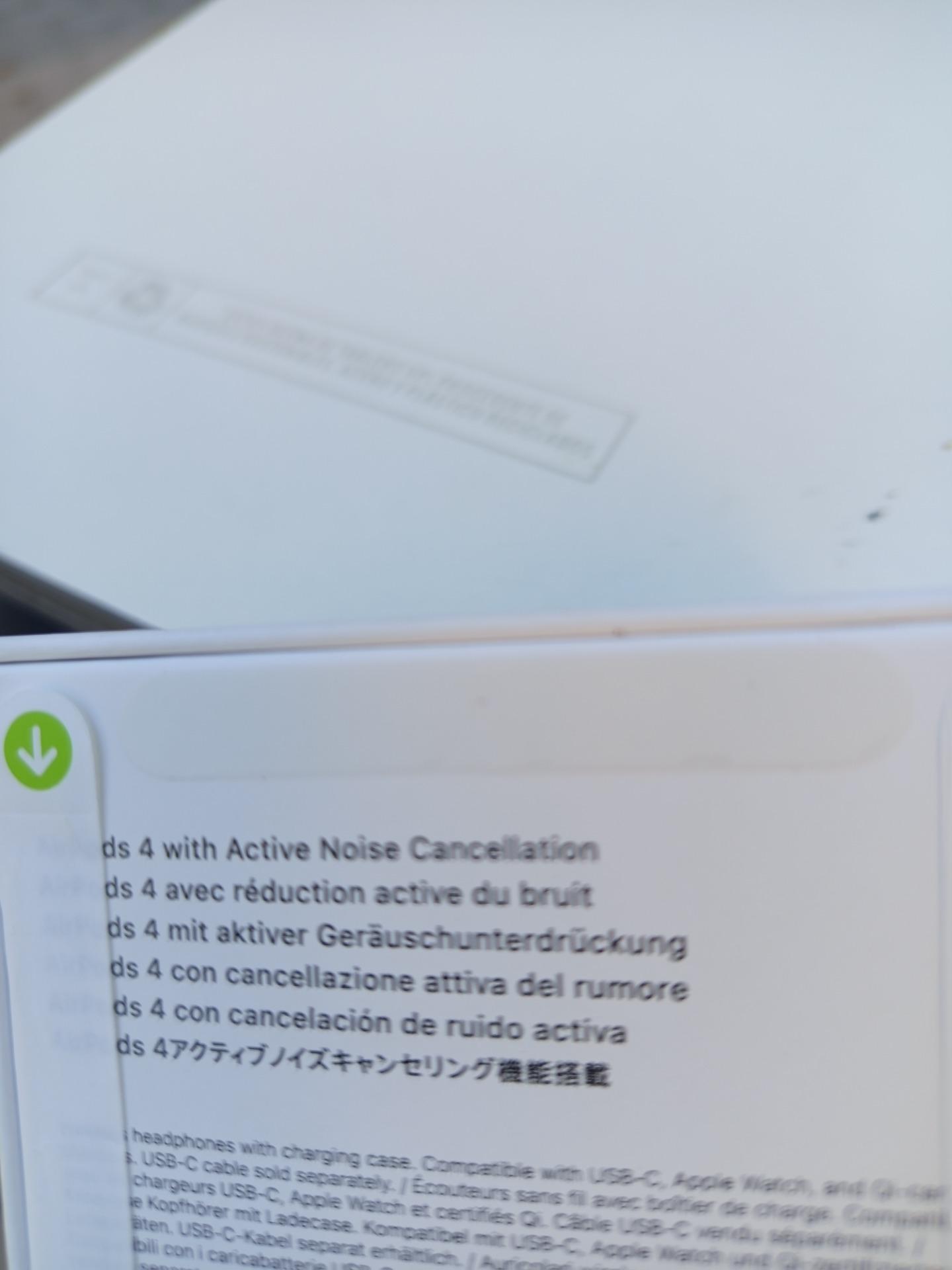 Foto 6 de Airpods 4 con cancelación de ruido,por bicicleta