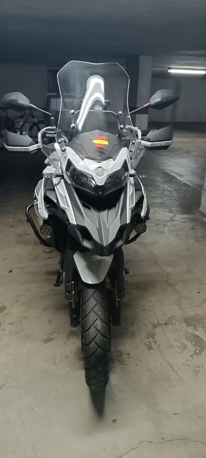 Foto 2 de Benelli TRK 502 X