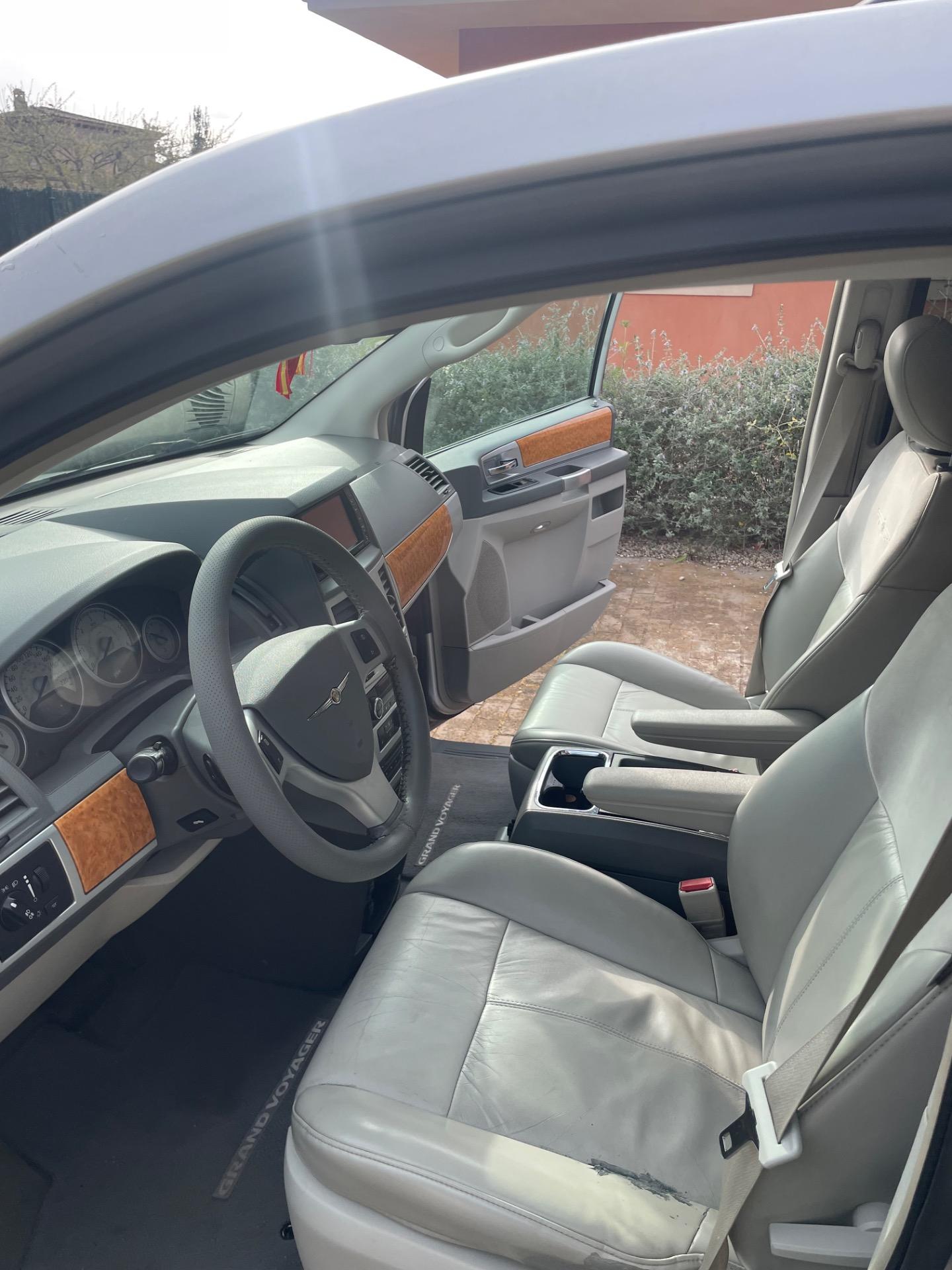 Foto 7 de Chrysler gran Voyager 2008