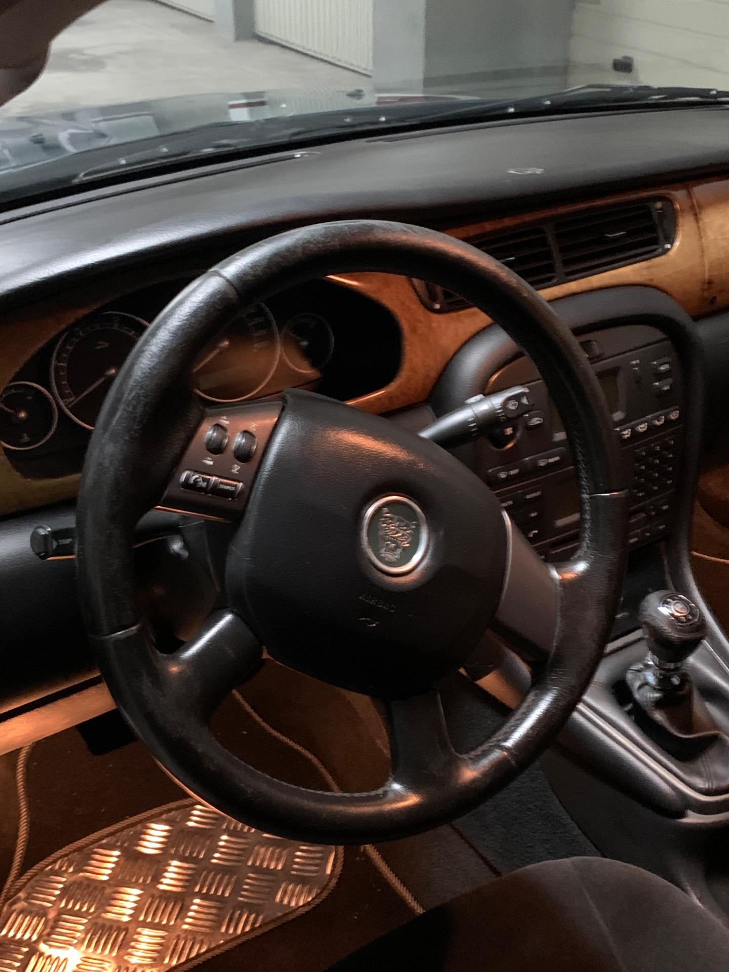 Foto 6 de Coche Jaguar XType por Todoterreno o coche más alto 