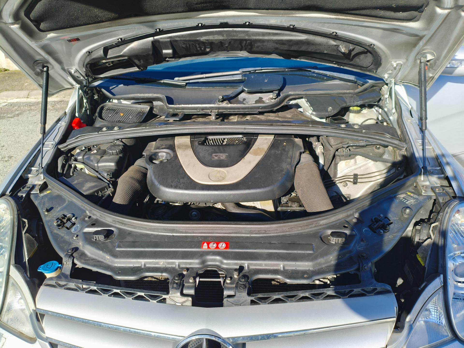 Foto 6 de Mercedes-Benz  Clase R R350 4Matic