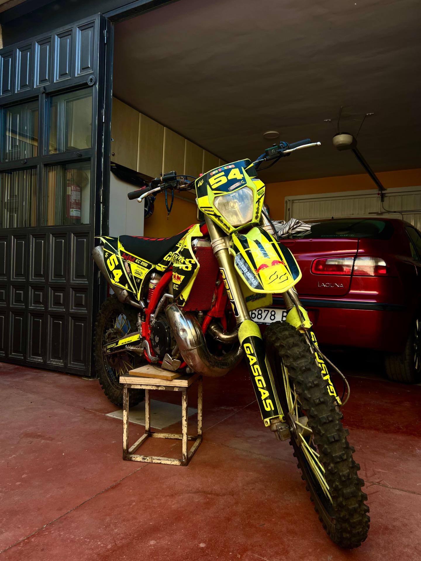 Foto 2 de Gas gas ec250 impecable 