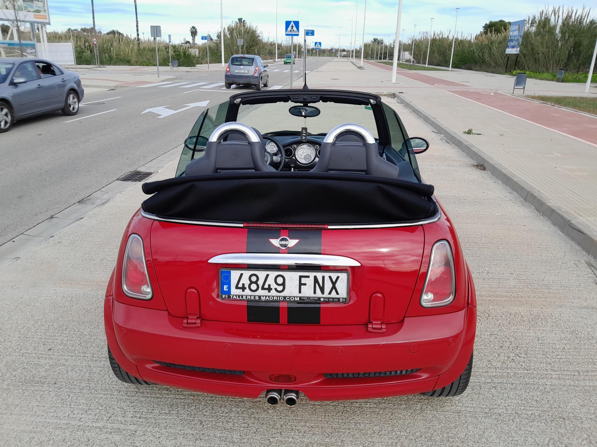 Foto 8 de Cambio Mini S de 2004 con muy pocas km.valorado a 8000€.es perfecto.  