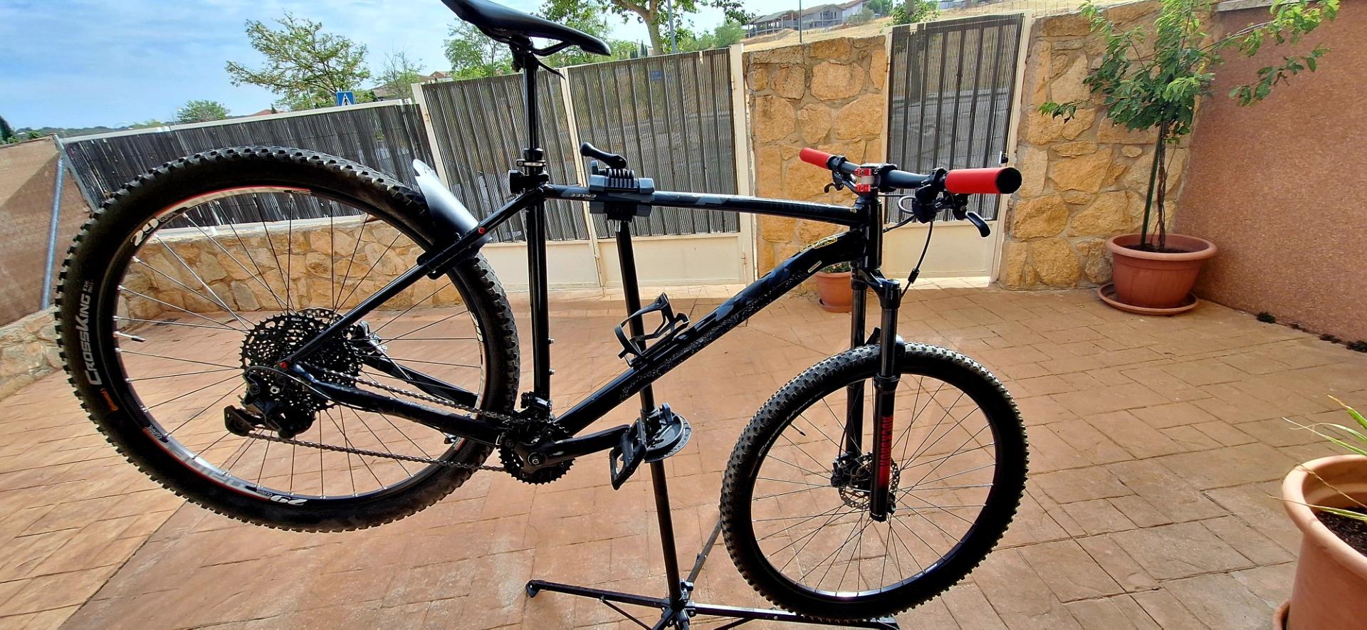 Foto 3 de Bicicleta montaña y ordenador gaming