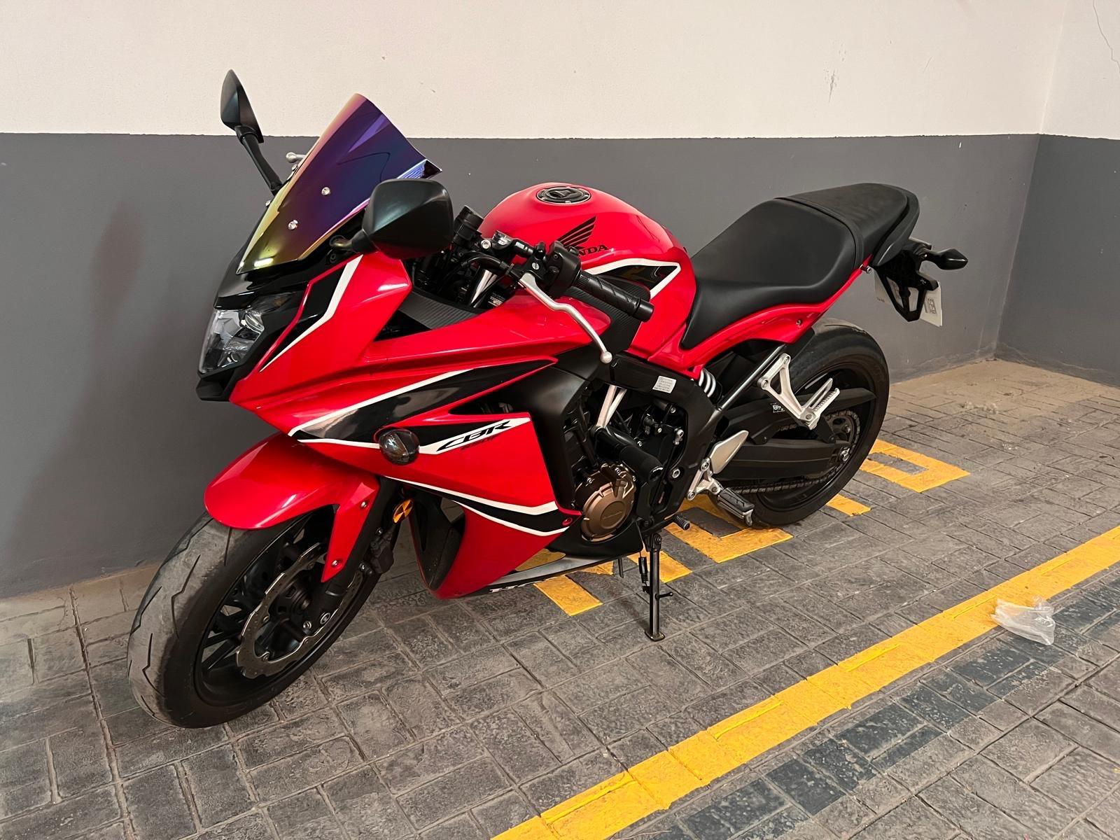 Foto 2 de Honda CBR 650 F