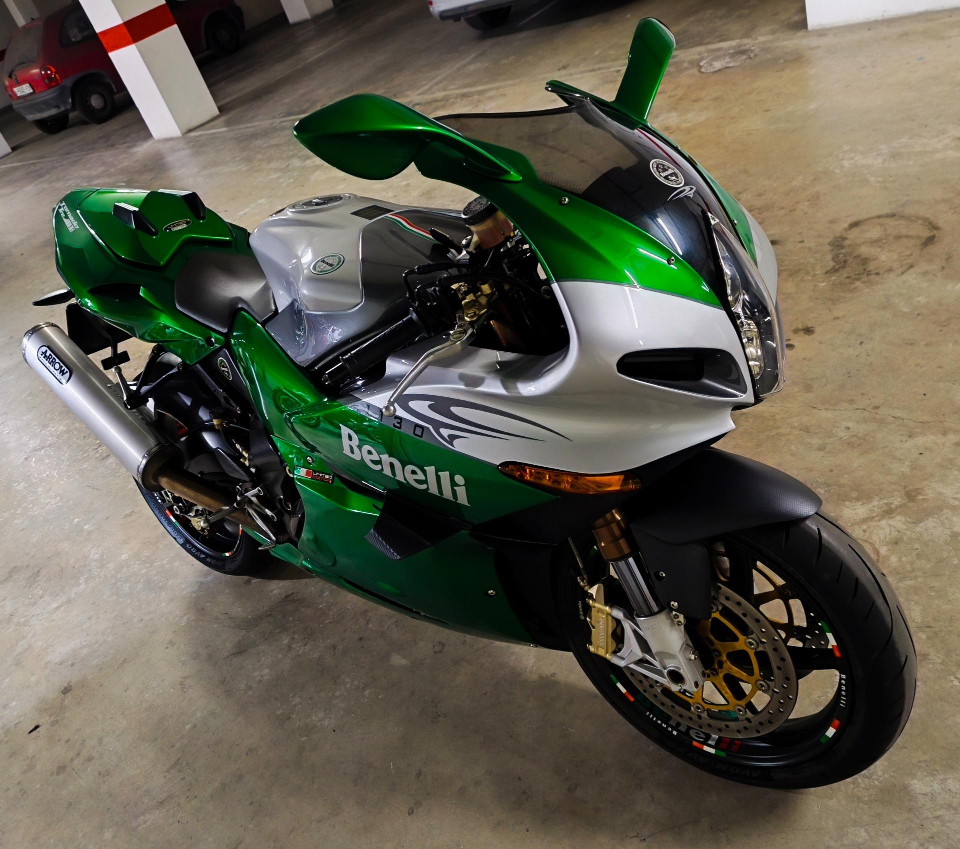 Foto 2 de BENELLI TORNADO 1130RR
