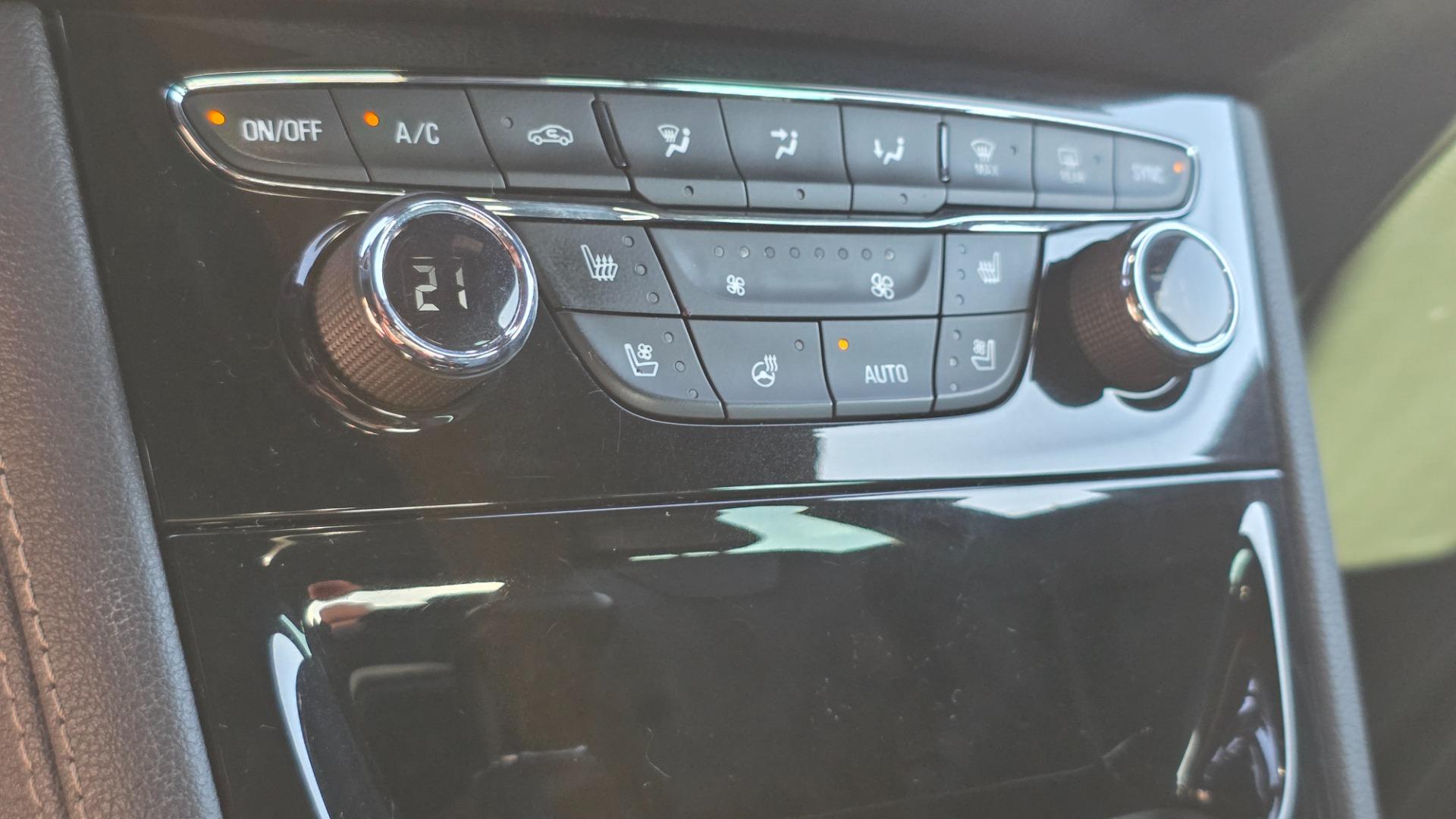 Foto 8 de Opel Astra 1.6 cdti Biturbo Gsi Line 160cv