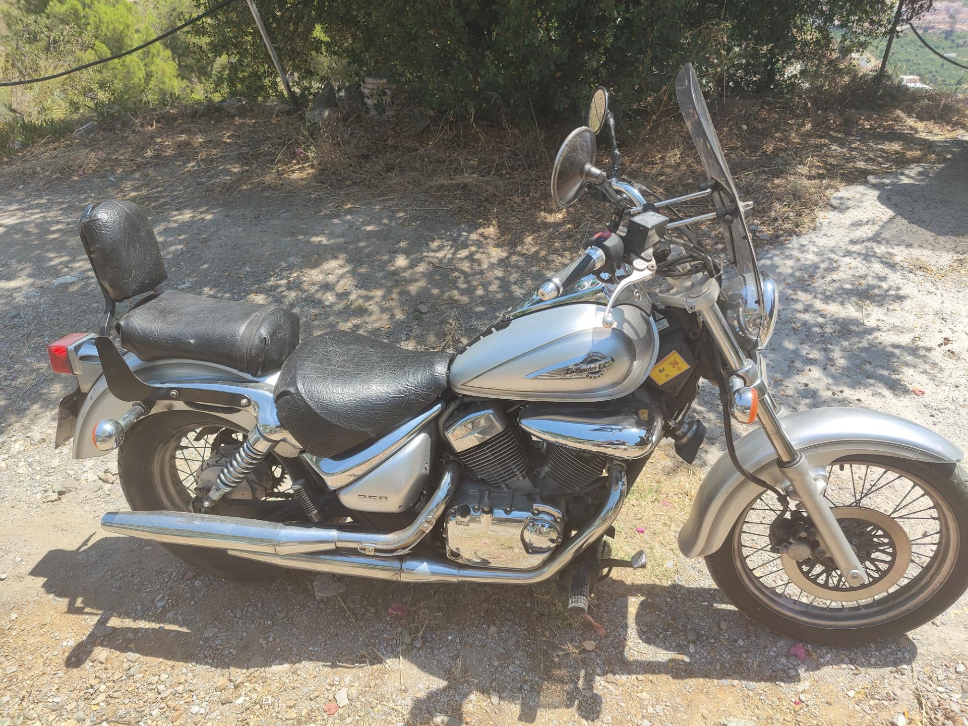 Foto 4 de Suzuki intruder de 250