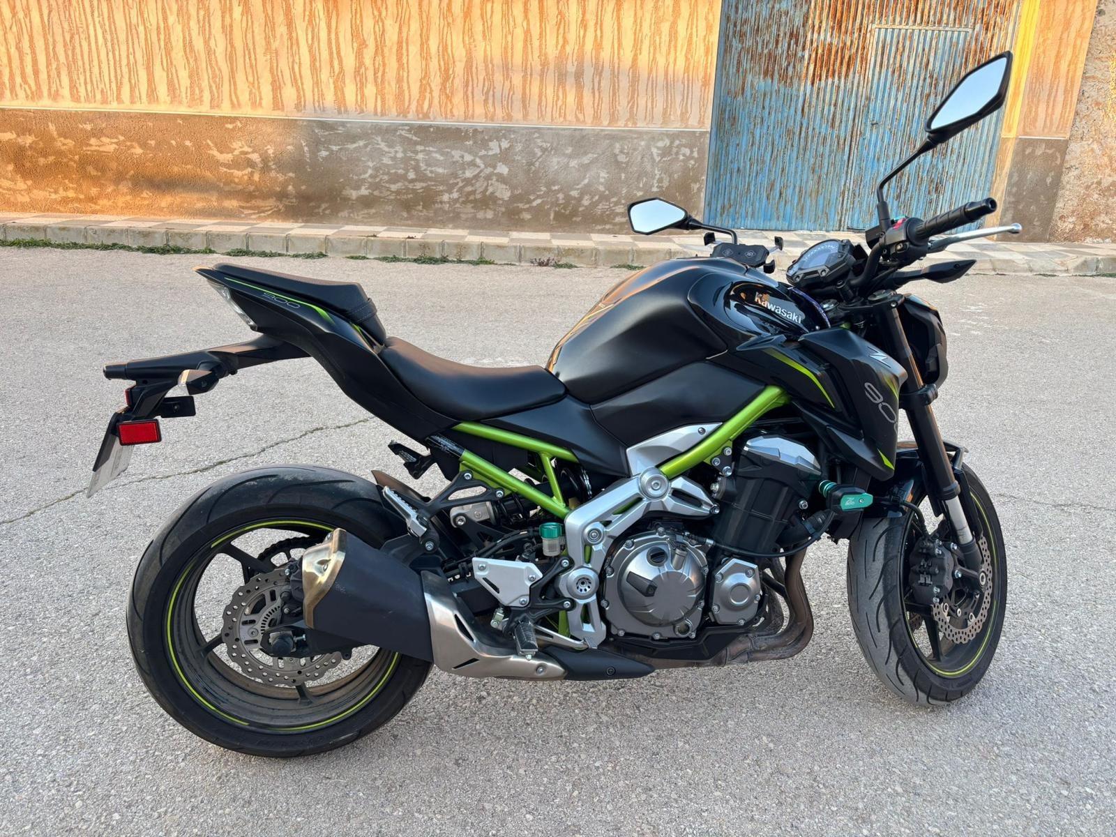 Foto 3 de Kawasaki z900e 95cv 2019