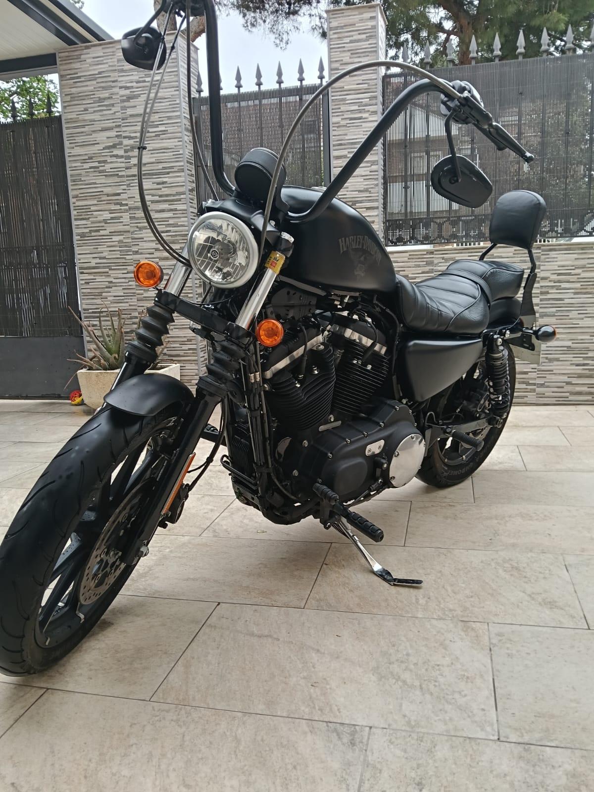 Foto de Harley Davidson sporster 883 iron xl