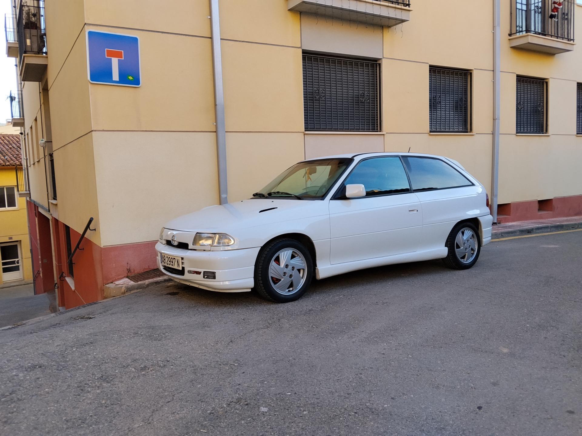 Foto 2 de Opel Astra gsi 16 v 1.8