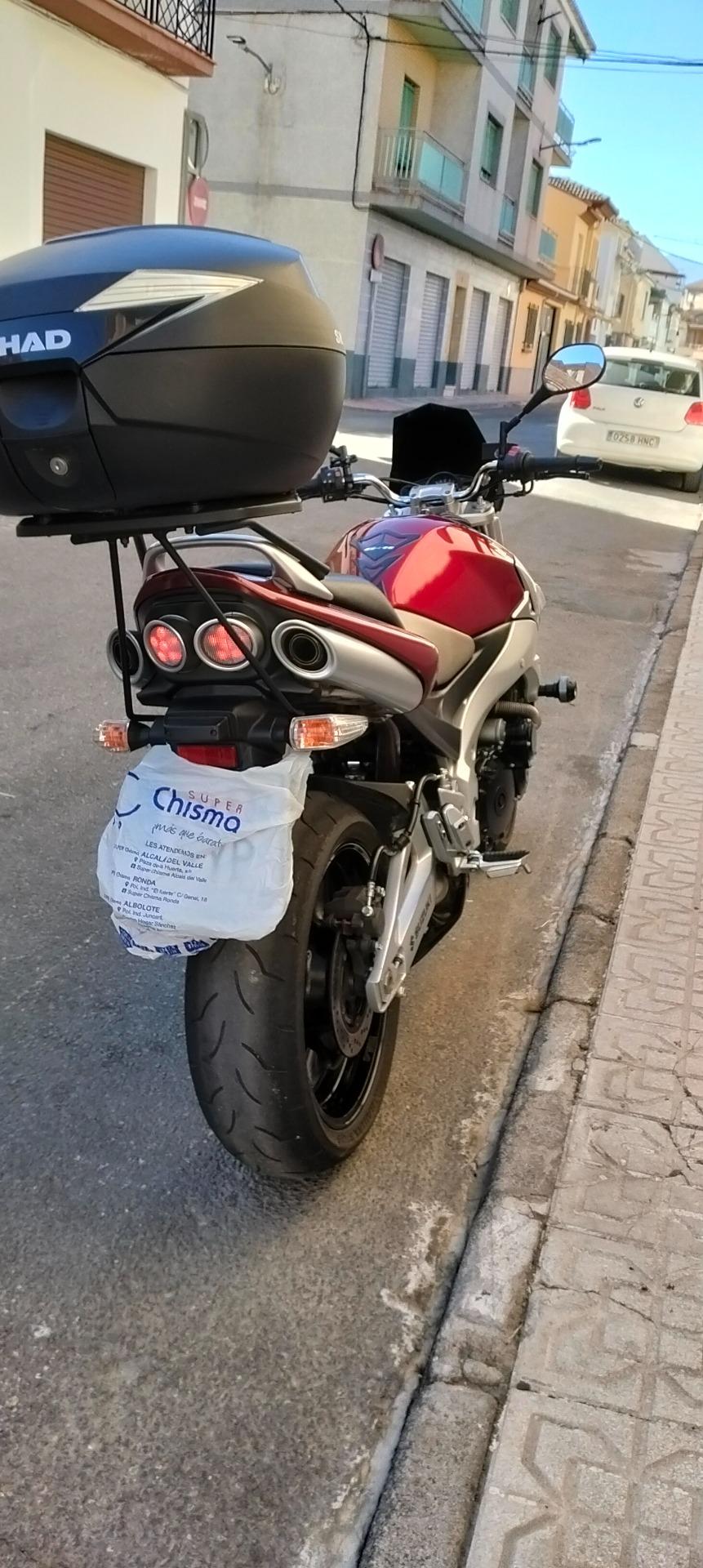 Foto 2 de Suzuki GSR 600