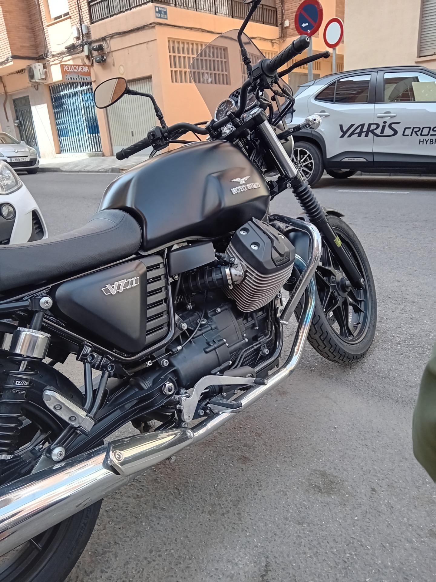 Foto 2 de Guzzi v7 stone 
