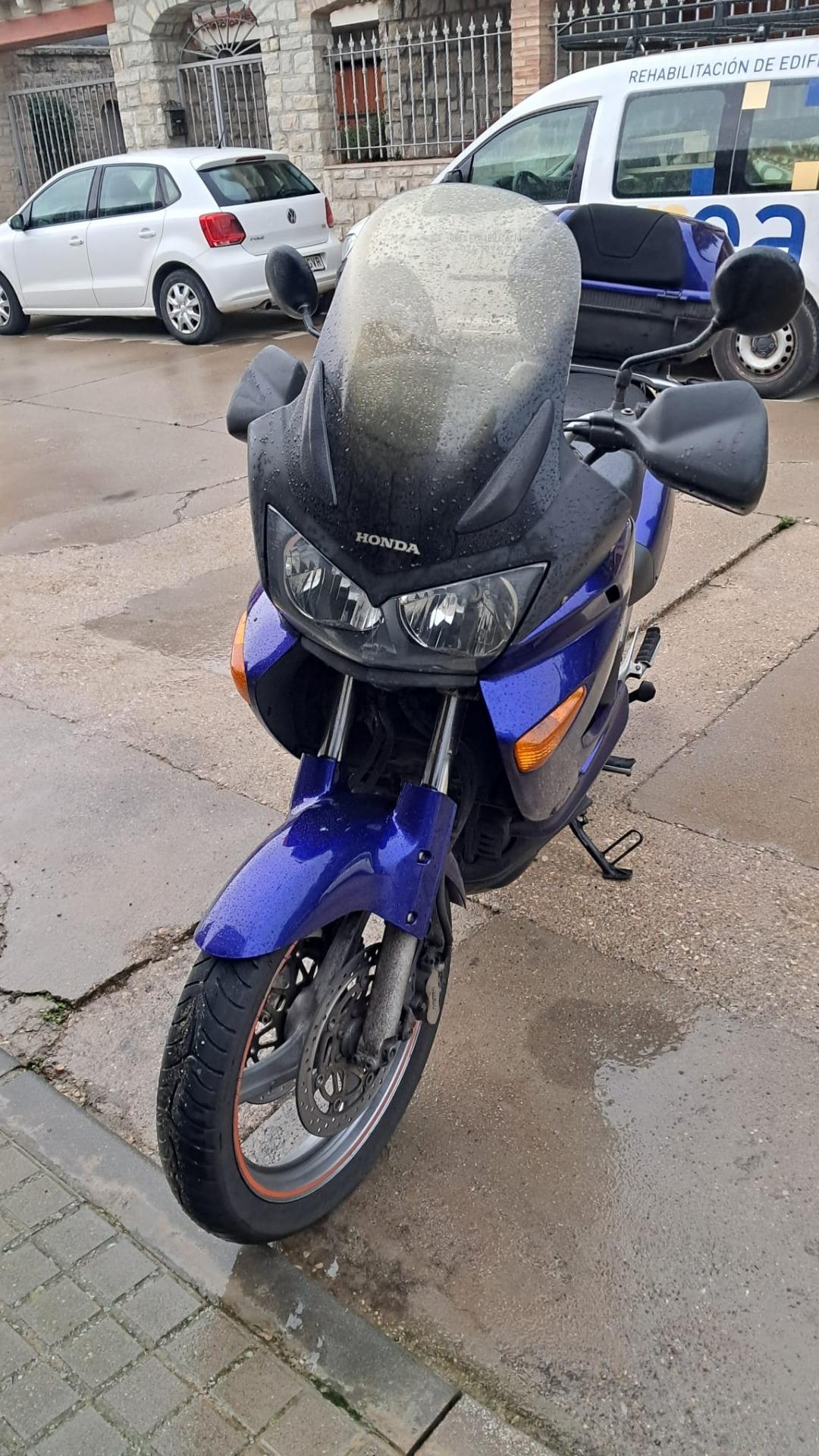 Foto 3 de Honda Varadero 1000 Inyección