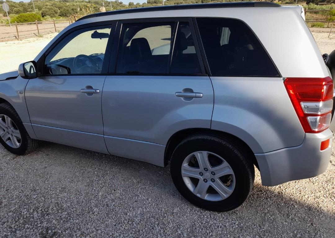 Foto 2 de Suzuki grand vitara 4x4 con reductora