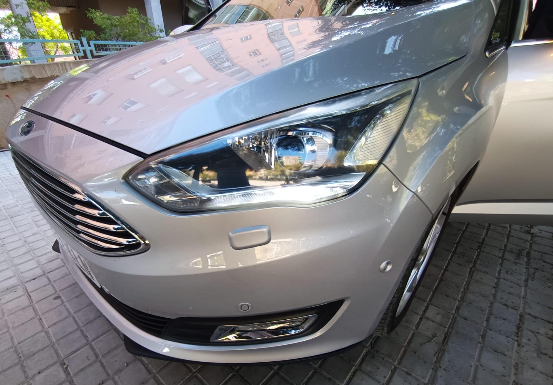 Foto 8 de Cambio FORD C-Max 1.0 Ecoboost Auto-S&S Titanium 125CV del 2018 por coche diesesl de más cilindrada